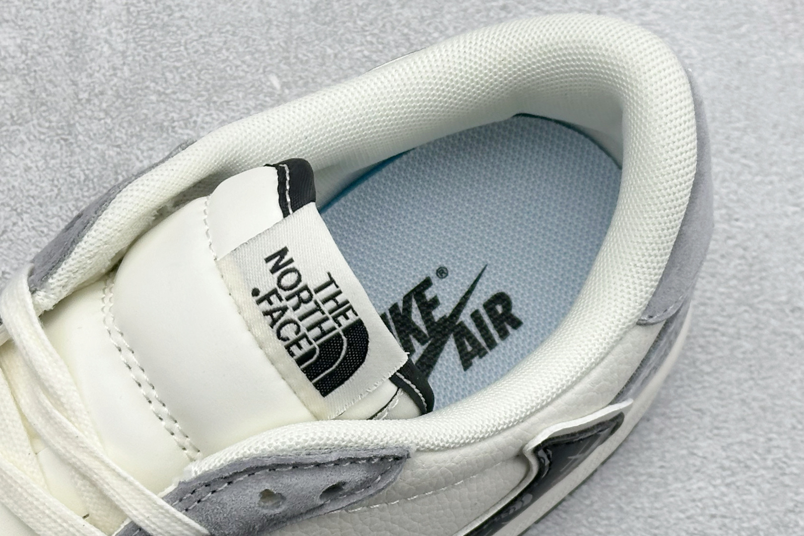 Air Jordan 1 Low AJ1 乔1三方联名 黑白灰撞色 高端定制 低帮复古篮球鞋 JW1188-172-Top High Quatity Cheap Sneakers Fashion Clothing Clothes Bags handbags Shoes of all Brand wholesale With The best Quality And Beautiful Price from China Factory Chinese suppliers wholesaler seller Air Jordan 1 Low AJ1 乔1三方联名 黑白灰撞色 高端定制 低帮复古篮球鞋 JW1188-172