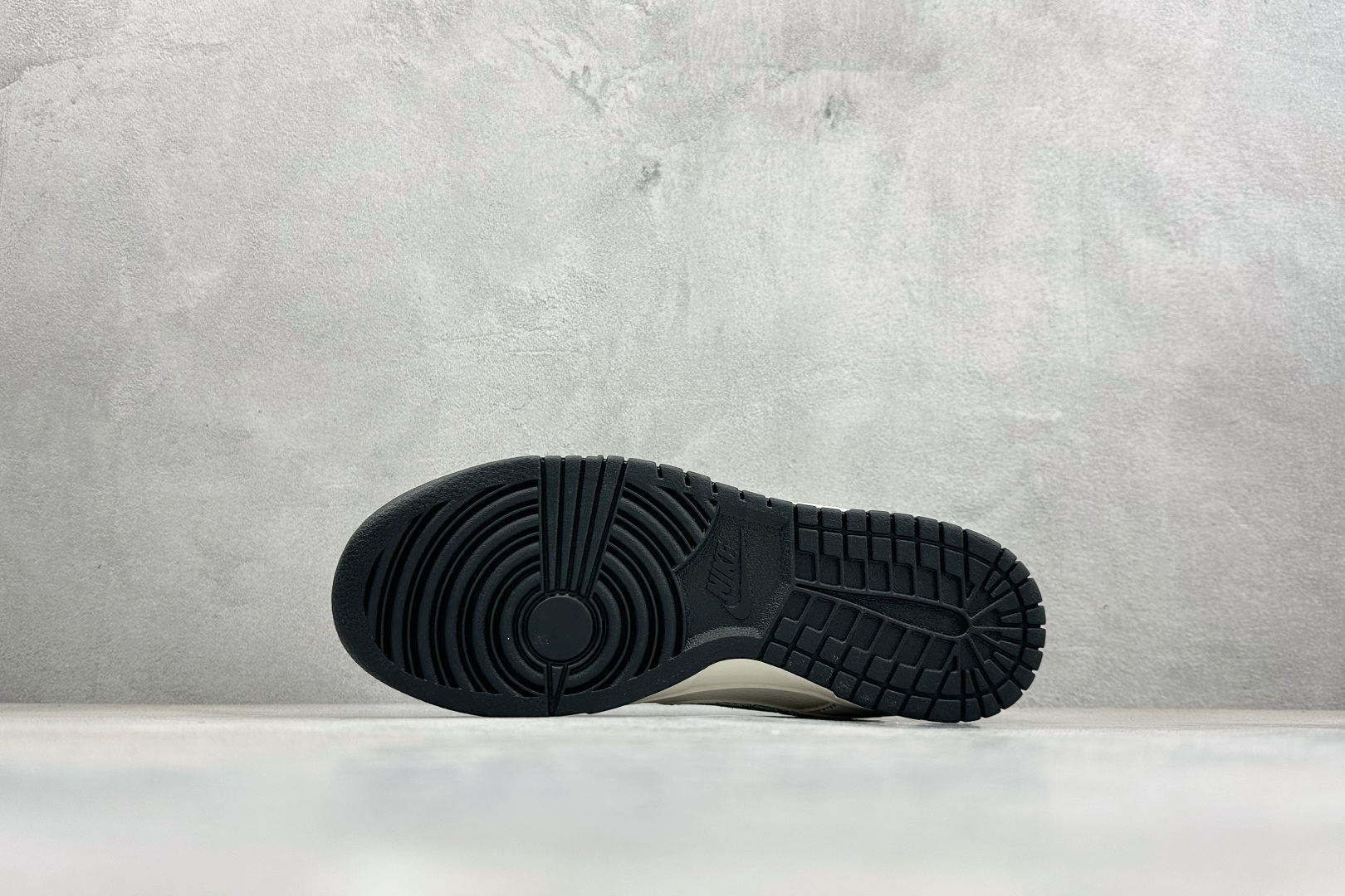 Nike SB Dunk Low 奶白色 高端定制 低帮休闲板鞋 HH7518-093-Top High Quatity Cheap Sneakers Fashion Clothing Clothes Bags handbags Shoes of all Brand wholesale With The best Quality And Beautiful Price from China Factory Chinese suppliers wholesaler seller Nike SB Dunk Low 奶白色 高端定制 低帮休闲板鞋 HH7518-093