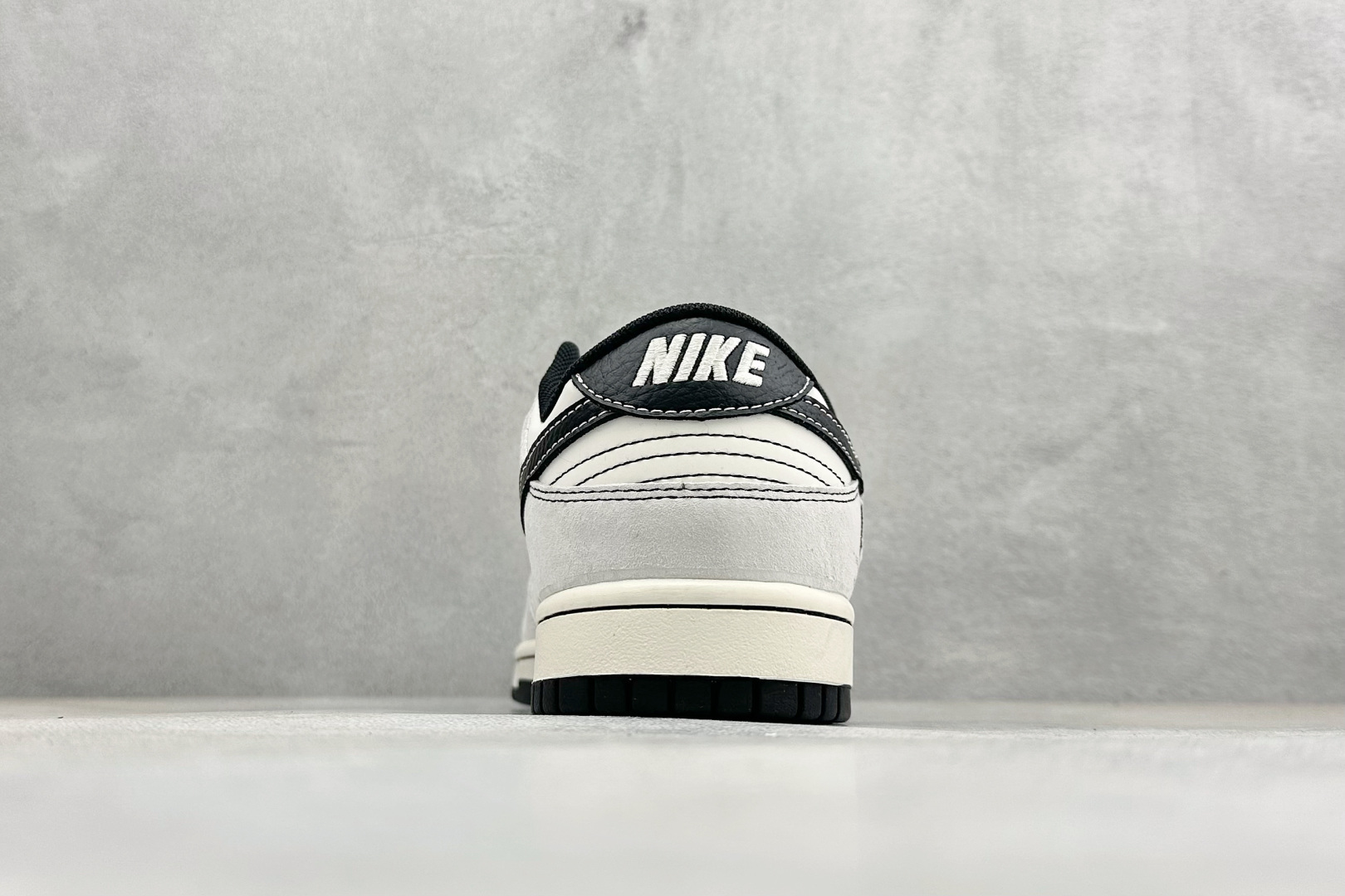 Nike Dunk Low x Louis Vuitton 联名定制款 YX5066-390-Top High Quatity Cheap Sneakers Fashion Clothing Clothes Bags handbags Shoes of all Brand wholesale With The best Quality And Beautiful Price from China Factory Chinese suppliers wholesaler seller Nike Dunk Low x Louis Vuitton 联名定制款 YX5066-390
