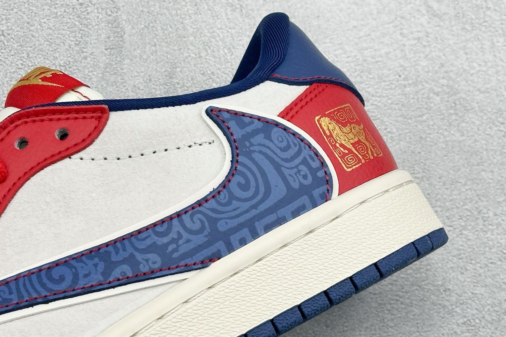 Air Jordan 1 Low AJ1 乔1 马年限定 高端定制 低帮倒钩复古篮球鞋 LX1988-802