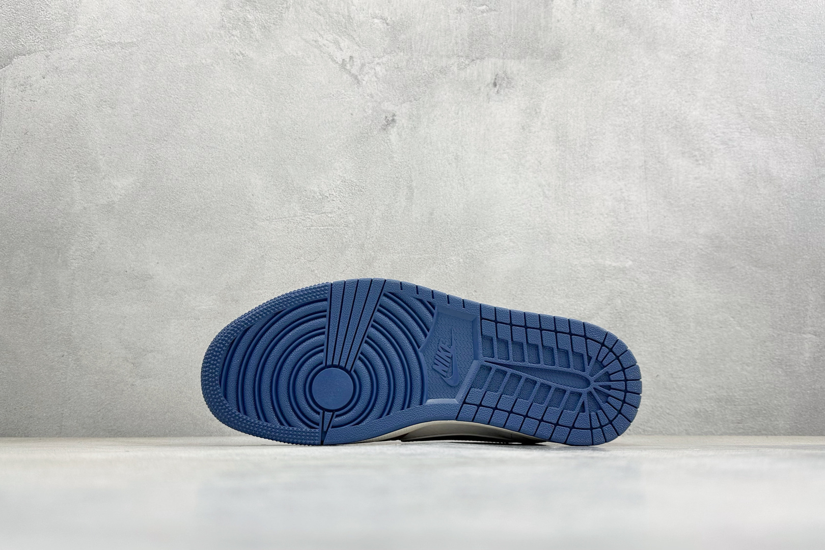Air Jordan 1 Low AJ1 乔1 马年限定 高端定制 低帮倒钩复古篮球鞋 LX1988-802