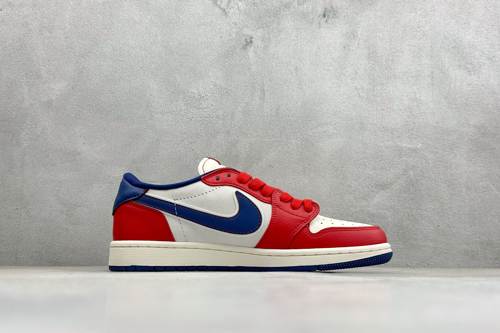 Air Jordan 1 Low AJ1 乔1 马年限定 高端定制 低帮倒钩复古篮球鞋 LX1988-802