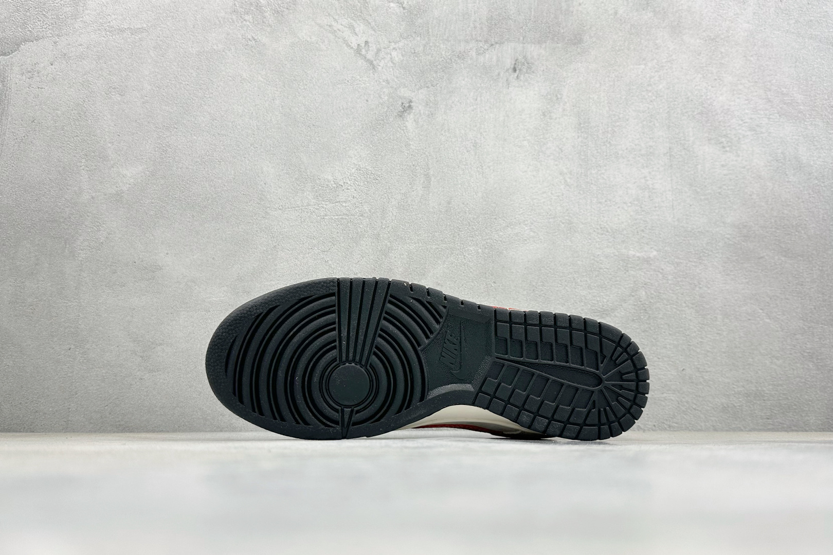 Nike Dunk Low Retro 马年限定 周年高端定制 低帮休闲板鞋 SD6868-115 Nike Dunk Low Retro 马年限定 周年高端定制 低帮休闲板鞋 SD6868-115