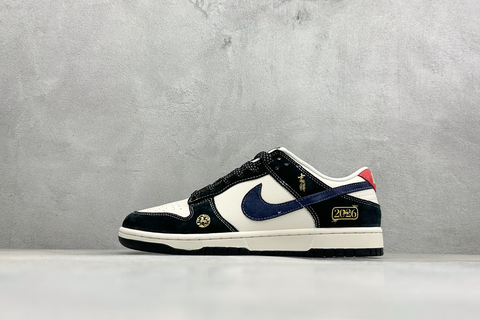 260 Nike Dunk Low Retro 马年限定2026 周年高端定制 低帮休闲板鞋 SD6868-112