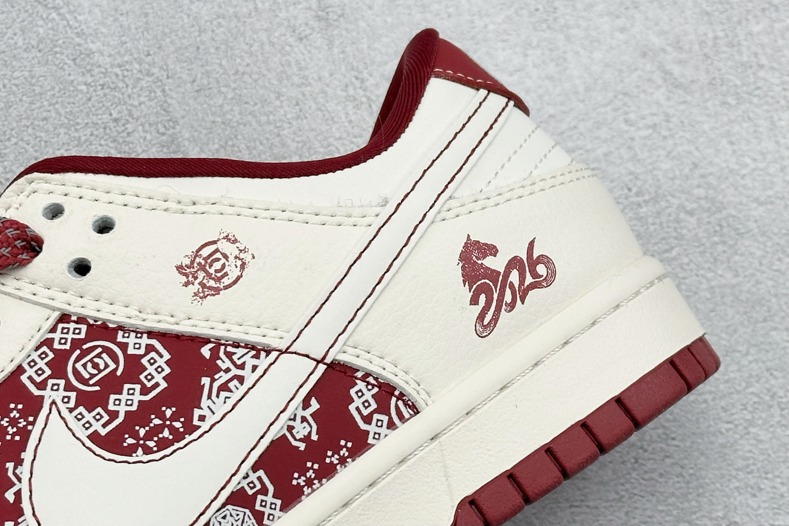 Nike Dunk Low Retro 马年限定 周年高端定制 低帮休闲板鞋 XT6998-125-Top High Quatity Cheap Sneakers Fashion Clothing Clothes Bags handbags Shoes of all Brand wholesale With The best Quality And Beautiful Price from China Factory Chinese suppliers wholesaler seller Nike Dunk Low Retro 马年限定 周年高端定制 低帮休闲板鞋 XT6998-125