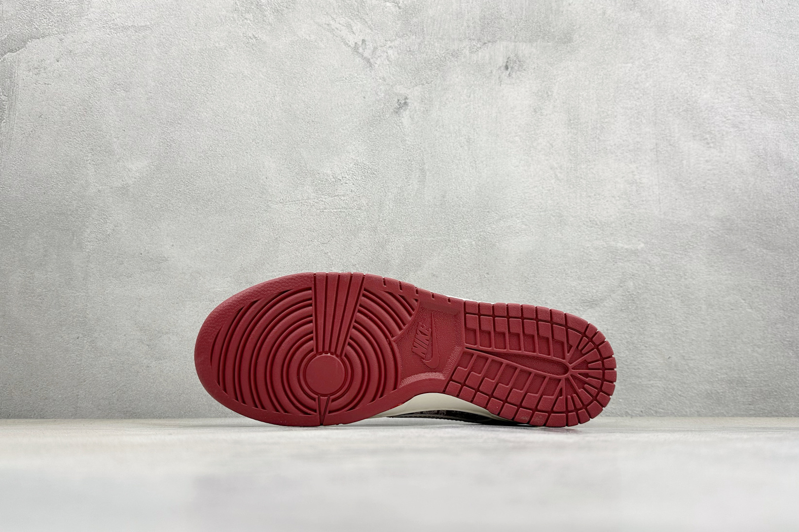 Nike Dunk Low Retro 马年限定 周年高端定制 低帮休闲板鞋 XT6998-125-Top High Quatity Cheap Sneakers Fashion Clothing Clothes Bags handbags Shoes of all Brand wholesale With The best Quality And Beautiful Price from China Factory Chinese suppliers wholesaler seller Nike Dunk Low Retro 马年限定 周年高端定制 低帮休闲板鞋 XT6998-125