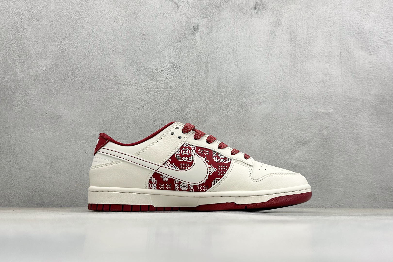 Nike Dunk Low Retro 马年限定 周年高端定制 低帮休闲板鞋 XT6998-125-Top High Quatity Cheap Sneakers Fashion Clothing Clothes Bags handbags Shoes of all Brand wholesale With The best Quality And Beautiful Price from China Factory Chinese suppliers wholesaler seller Nike Dunk Low Retro 马年限定 周年高端定制 低帮休闲板鞋 XT6998-125
