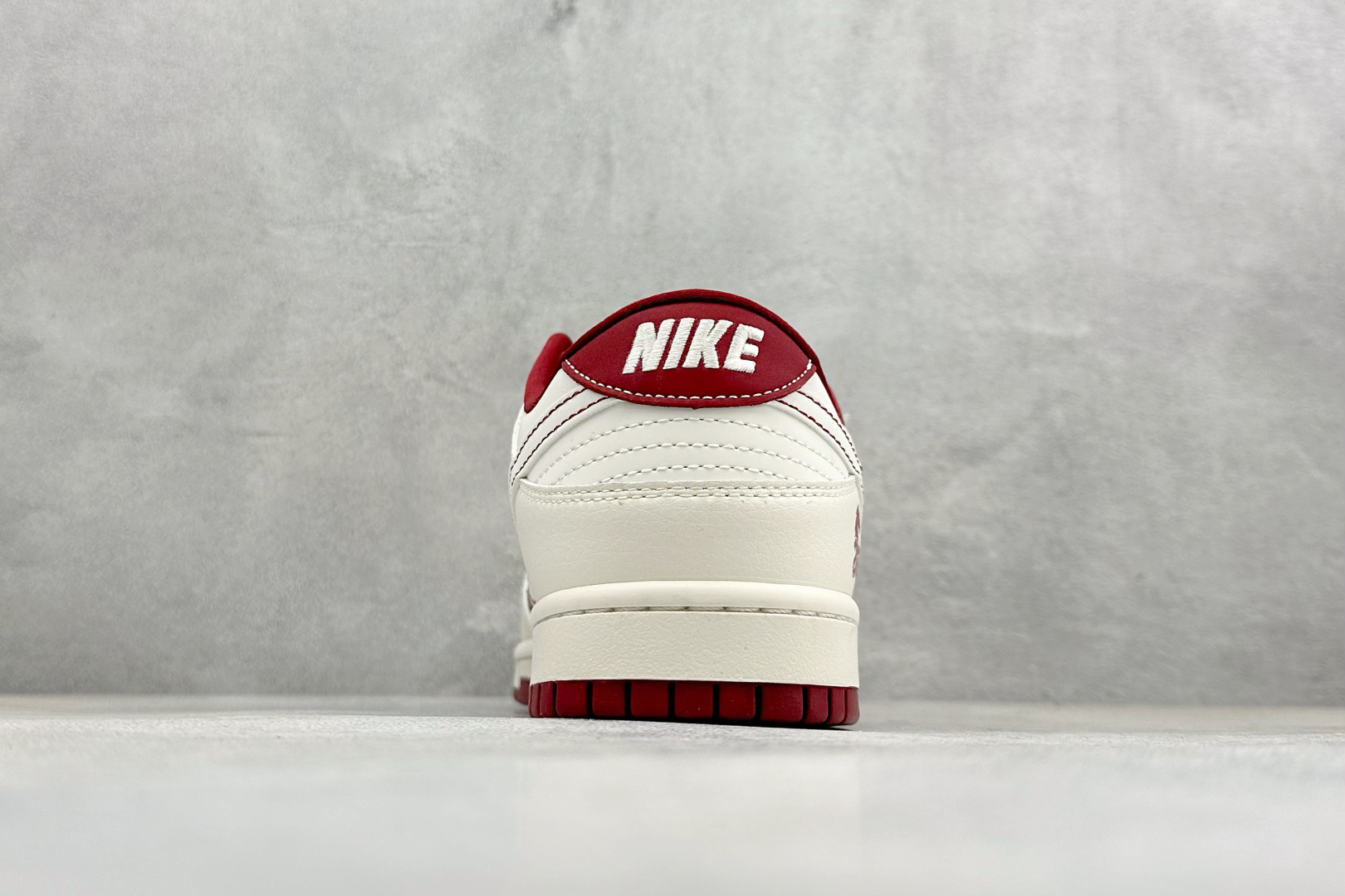Nike Dunk Low Retro 马年限定 周年高端定制 低帮休闲板鞋 XT6998-125-Top High Quatity Cheap Sneakers Fashion Clothing Clothes Bags handbags Shoes of all Brand wholesale With The best Quality And Beautiful Price from China Factory Chinese suppliers wholesaler seller Nike Dunk Low Retro 马年限定 周年高端定制 低帮休闲板鞋 XT6998-125