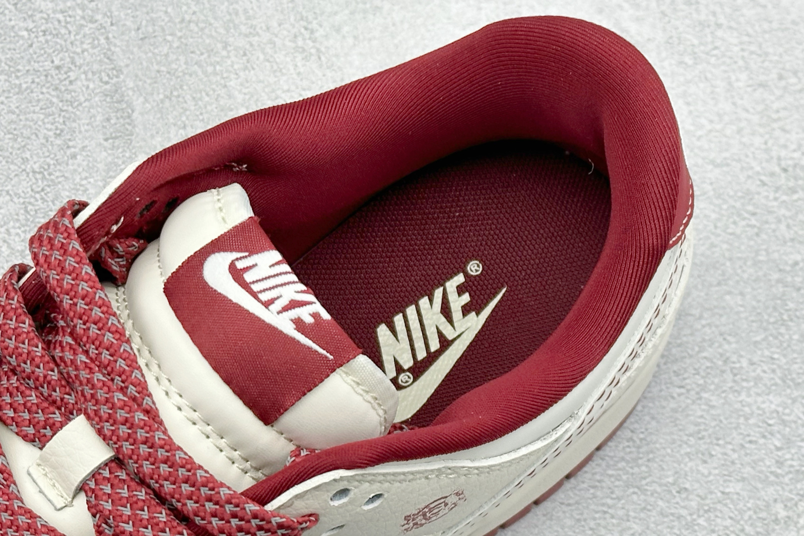 Nike Dunk Low Retro 马年限定 周年高端定制 低帮休闲板鞋 XT6998-125-Top High Quatity Cheap Sneakers Fashion Clothing Clothes Bags handbags Shoes of all Brand wholesale With The best Quality And Beautiful Price from China Factory Chinese suppliers wholesaler seller Nike Dunk Low Retro 马年限定 周年高端定制 低帮休闲板鞋 XT6998-125