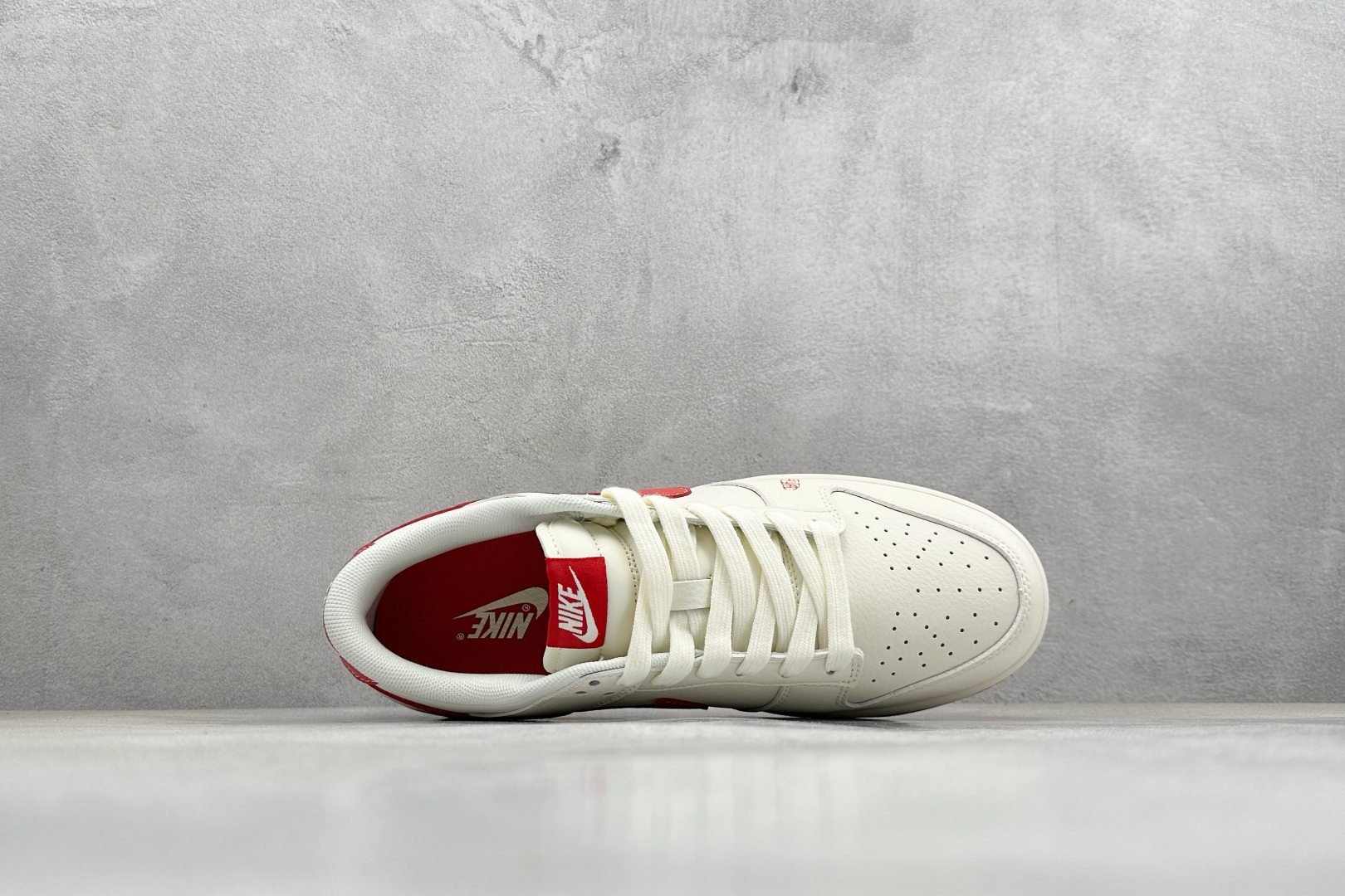 Nike Dunk Low Retro 马年限定 周年高端定制 低帮休闲板鞋 QW5288-100-Top High Quatity Cheap Sneakers Fashion Clothing Clothes Bags handbags Shoes of all Brand wholesale With The best Quality And Beautiful Price from China Factory Chinese suppliers wholesaler seller Nike Dunk Low Retro 马年限定 周年高端定制 低帮休闲板鞋 QW5288-100