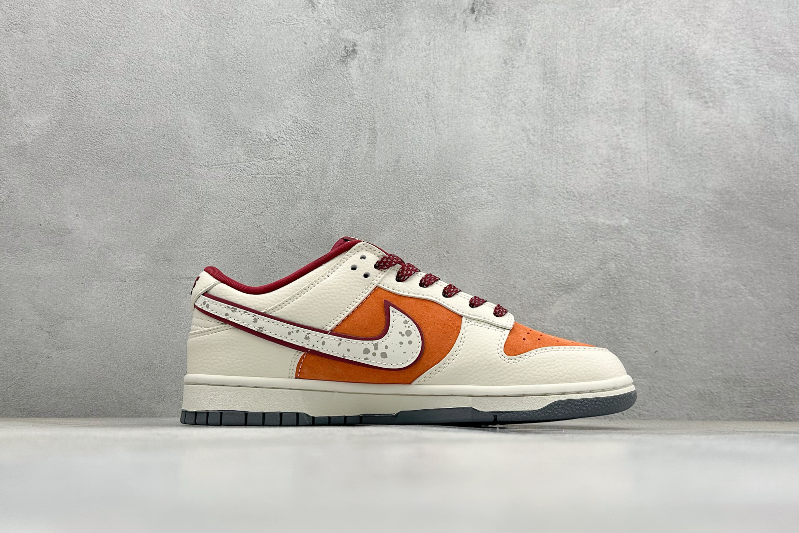 Nike Dunk Low Retro 马年限定2026 周年高端定制 低帮休闲板鞋 MN1688-116