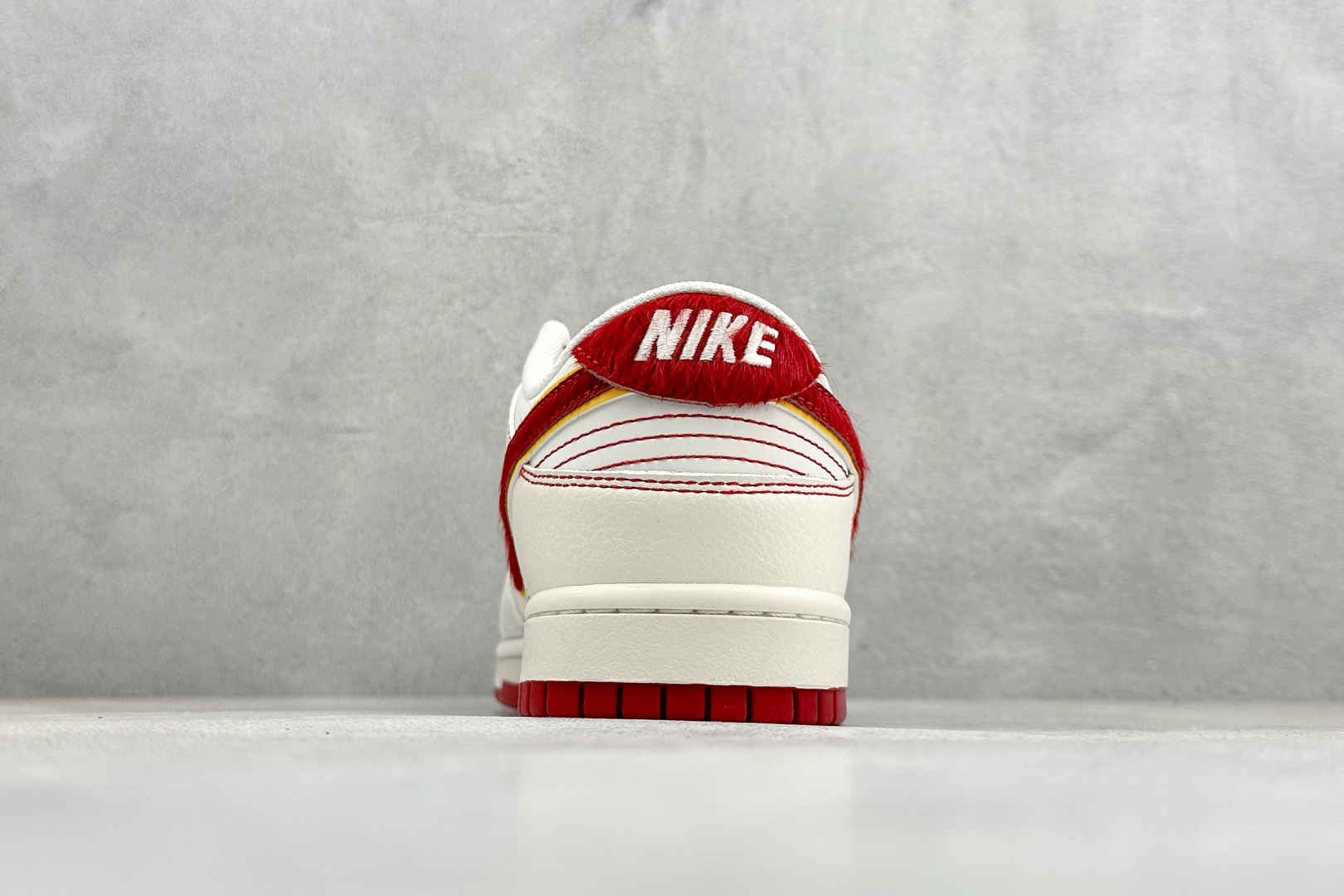 Nike Dunk Low Retro 马年限定 周年高端定制 低帮休闲板鞋 JY6988-131-Top High Quatity Cheap Sneakers Fashion Clothing Clothes Bags handbags Shoes of all Brand wholesale With The best Quality And Beautiful Price from China Factory Chinese suppliers wholesaler seller Nike Dunk Low Retro 马年限定 周年高端定制 低帮休闲板鞋 JY6988-131