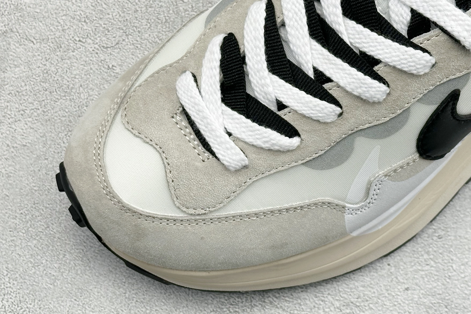 260 S版Sacai x Nike VaporWaffle 华夫3.0圆头舒适低帮生活休闲鞋 DD1875-101-Chinese UA Cheap High Quatity Brand Clothes Bags handbags Sneakers wholesale wholesaler seller from China Factory suppliers Fashion Clothing Shoes best Quality Beautiful Price 260 S版Sacai x Nike VaporWaffle 华夫3.0圆头舒适低帮生活休闲鞋 DD1875-101