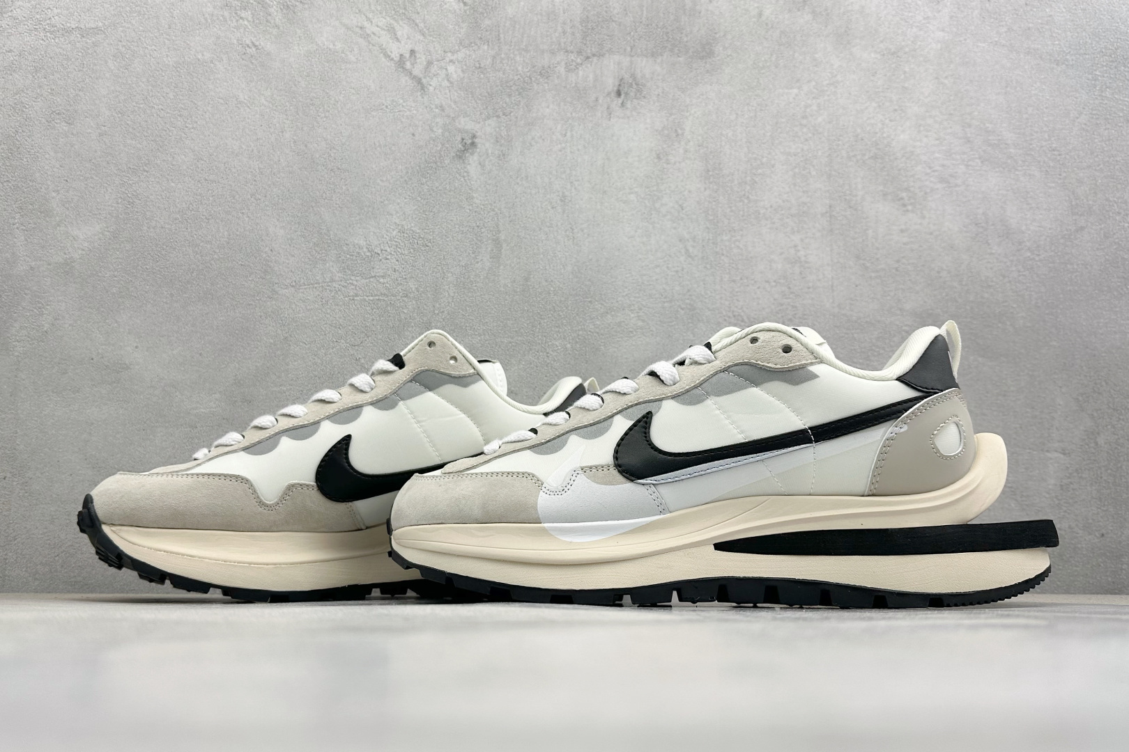 260 S版Sacai x Nike VaporWaffle 华夫3.0圆头舒适低帮生活休闲鞋 DD1875-101-Chinese UA Cheap High Quatity Brand Clothes Bags handbags Sneakers wholesale wholesaler seller from China Factory suppliers Fashion Clothing Shoes best Quality Beautiful Price 260 S版Sacai x Nike VaporWaffle 华夫3.0圆头舒适低帮生活休闲鞋 DD1875-101