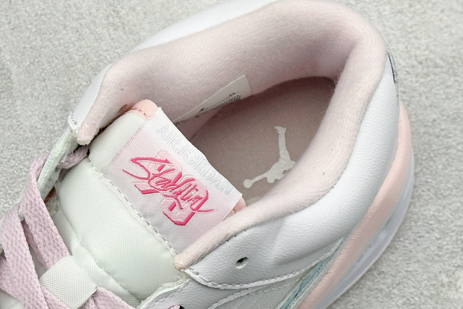 200 K版Nike Jordan Stadium 90 低帮复古运动篮球鞋 Jordan 又出「合体鞋」 HQ1193-141-Chinese UA Cheap High Quatity Brand Clothes Bags handbags Sneakers wholesale wholesaler seller from China Factory suppliers Fashion Clothing Shoes best Quality Beautiful Price 200 K版Nike Jordan Stadium 90 低帮复古运动篮球鞋 Jordan 又出「合体鞋」 HQ1193-141