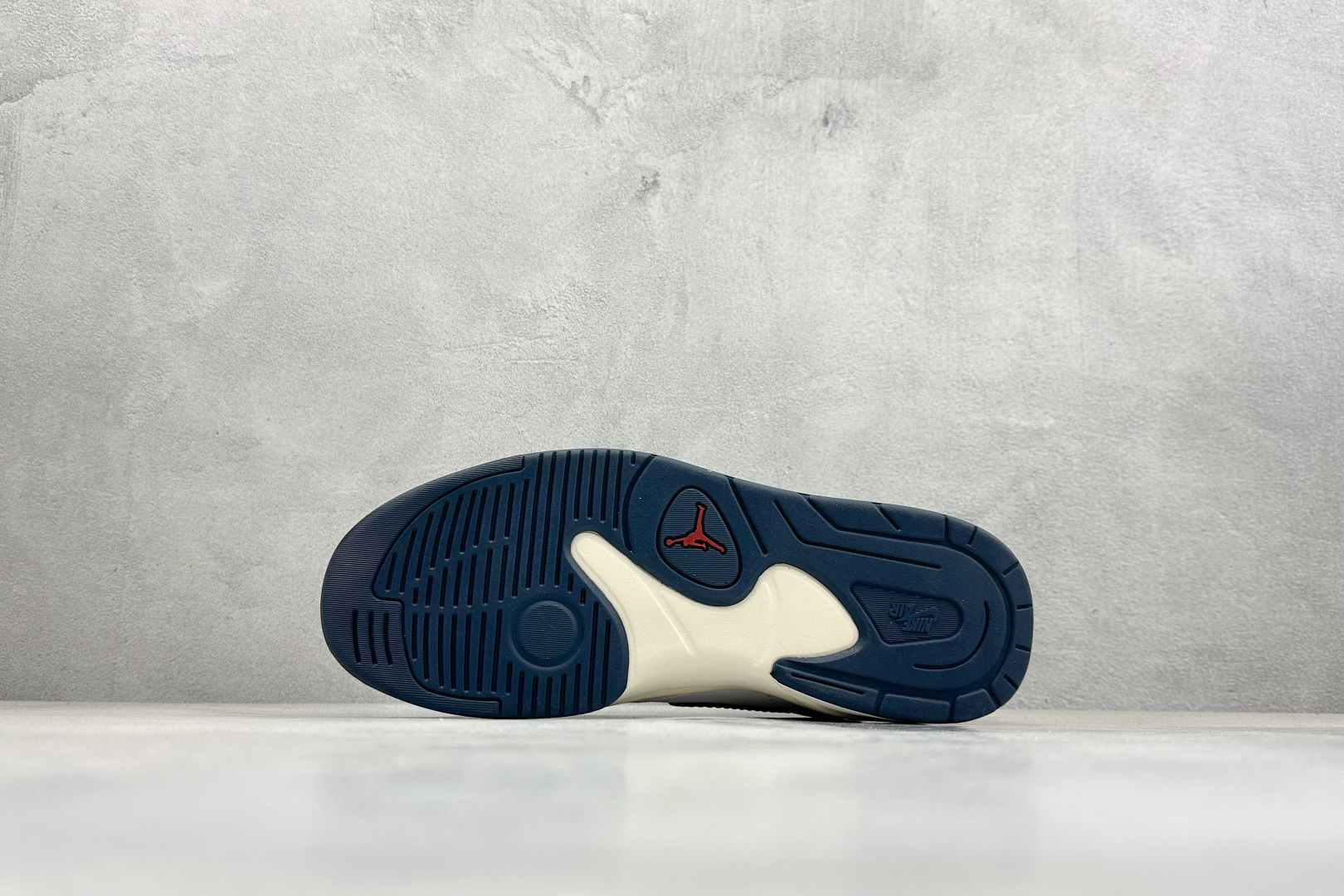K版Nike Jordan Stadium 90 低帮复古运动篮球鞋 Jordan HM3713-141 K版Nike Jordan Stadium 90 低帮复古运动篮球鞋 Jordan HM3713-141