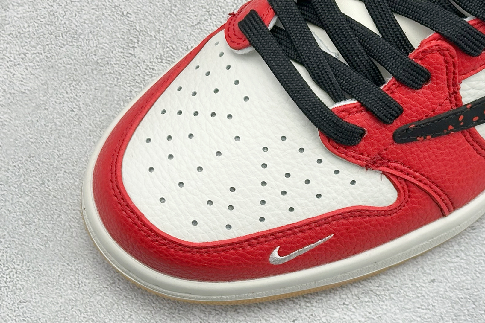 280 SC版Travis Scott x Fragment Design x Air Jordan 1 Low SP AJ1 乔1马年限定 白红点墨 低帮文化休闲板鞋 NH0601-063
