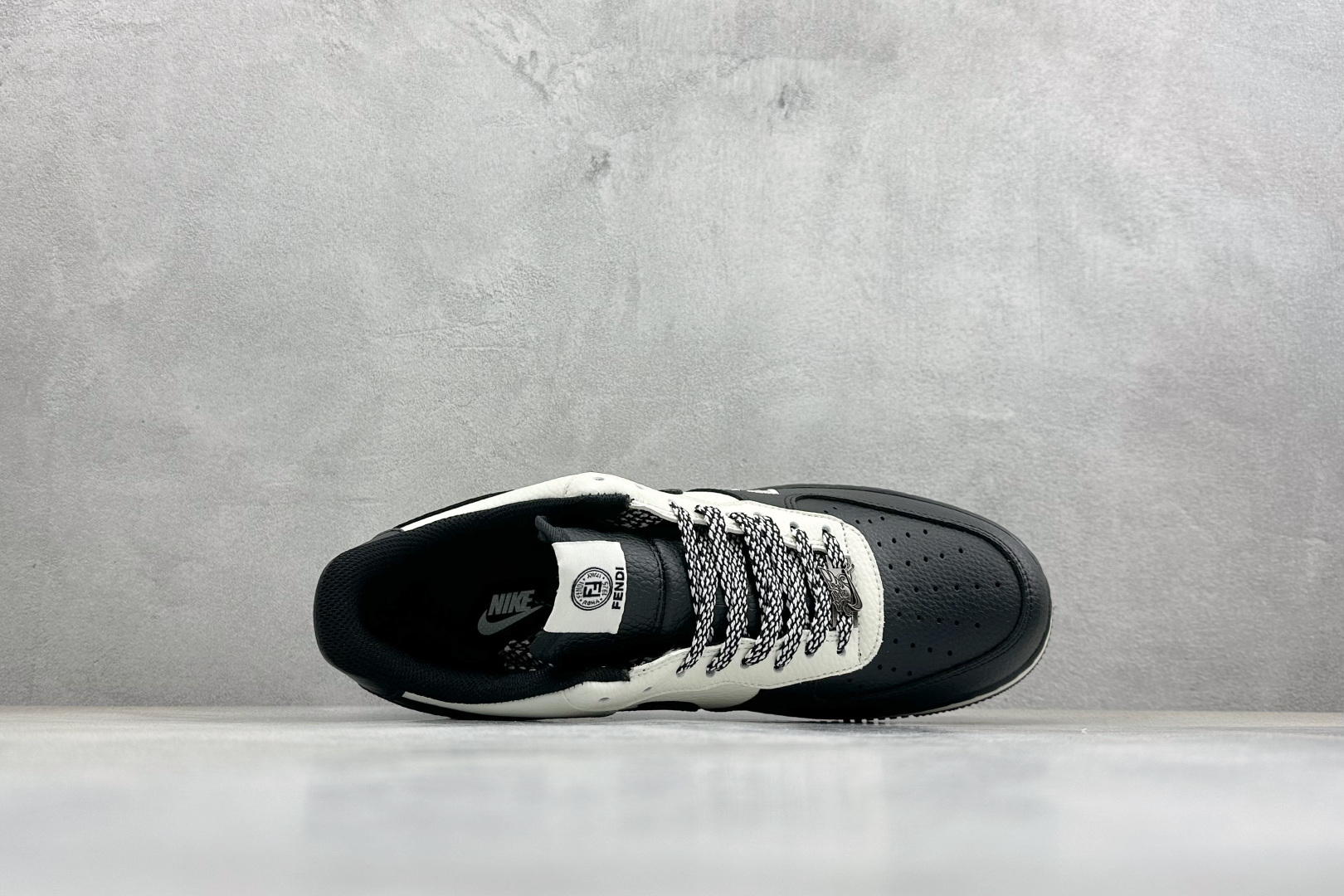 SC版Nike Air Force 1'07 Low 芬迪联名 空军一号低帮休闲板鞋 XY9025-018-Top High Quatity Cheap Sneakers Fashion Clothing Clothes Bags handbags Shoes of all Brand wholesale With The best Quality And Beautiful Price from China Factory Chinese suppliers wholesaler seller SC版Nike Air Force 1'07 Low 芬迪联名 空军一号低帮休闲板鞋 XY9025-018