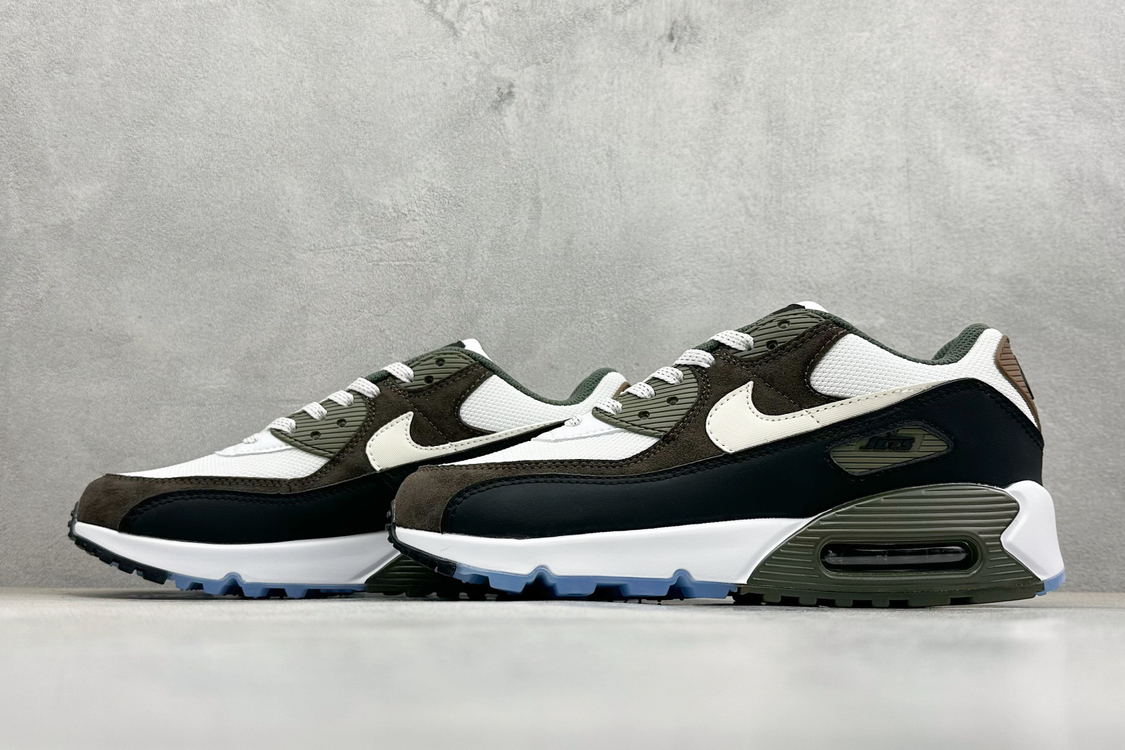 NK Air MAX 90 气垫复古减震跑步鞋 II7592-100