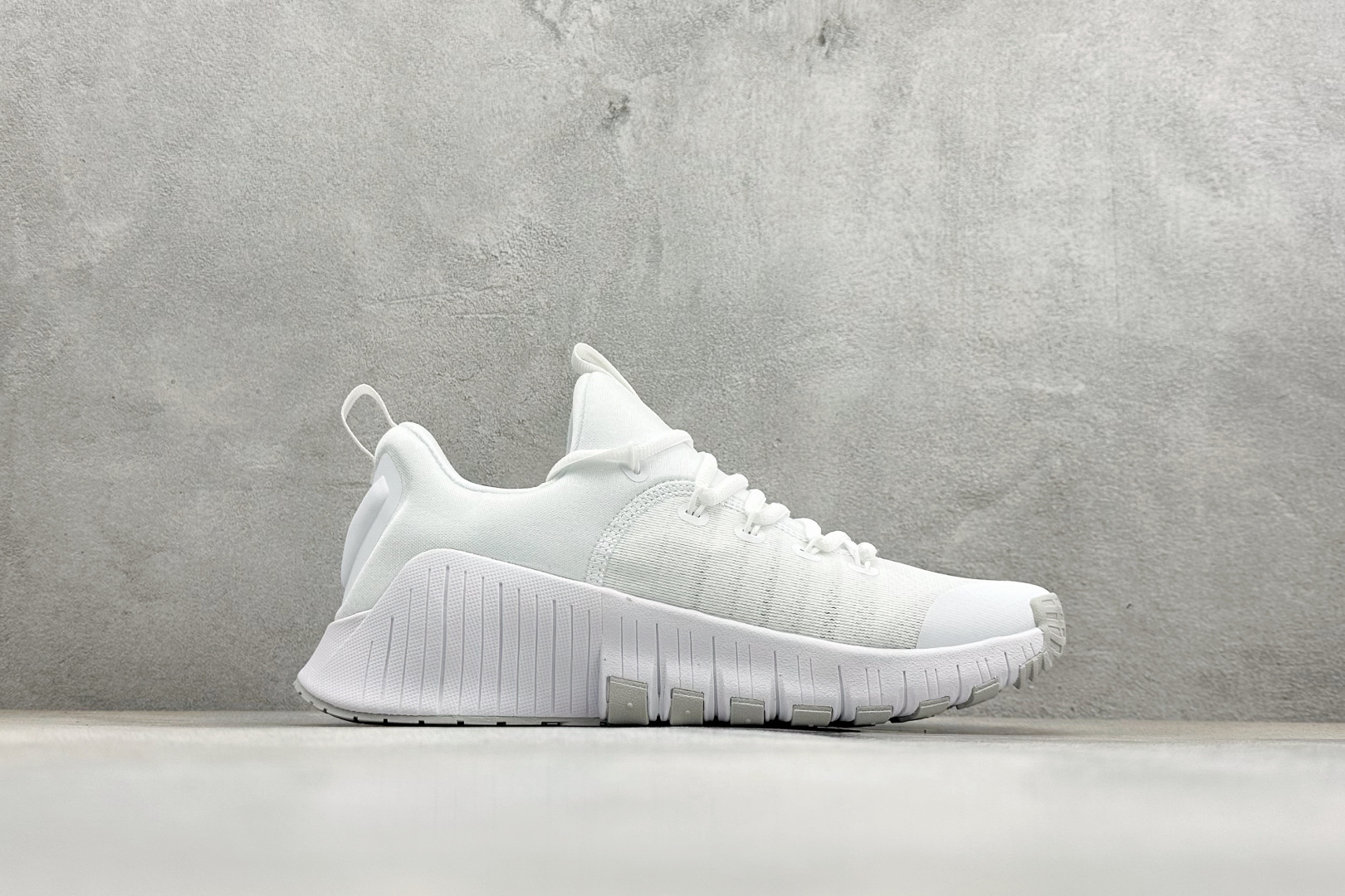 150 Nike Free Metcon 6 耐克网布圆头系带减震防滑生活休闲鞋 FJ7127-103
