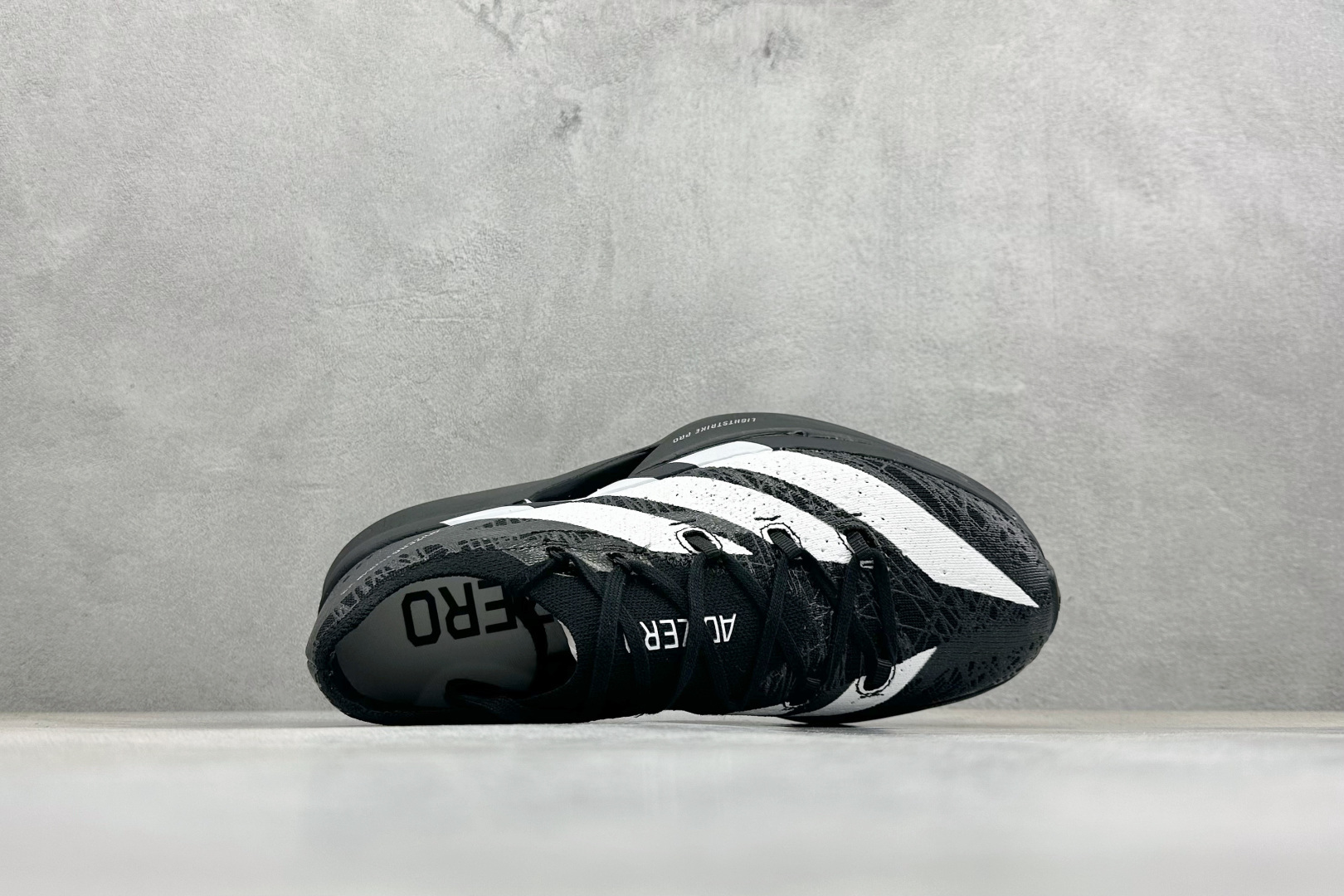 Adidas Adizero Prime STRUNG 阿迪防滑耐磨舒适跑步鞋 JP9194-Top High Quatity Cheap Sneakers Fashion Clothing Clothes Bags handbags Shoes of all Brand wholesale With The best Quality And Beautiful Price from China Factory Chinese suppliers wholesaler seller Adidas Adizero Prime STRUNG 阿迪防滑耐磨舒适跑步鞋 JP9194