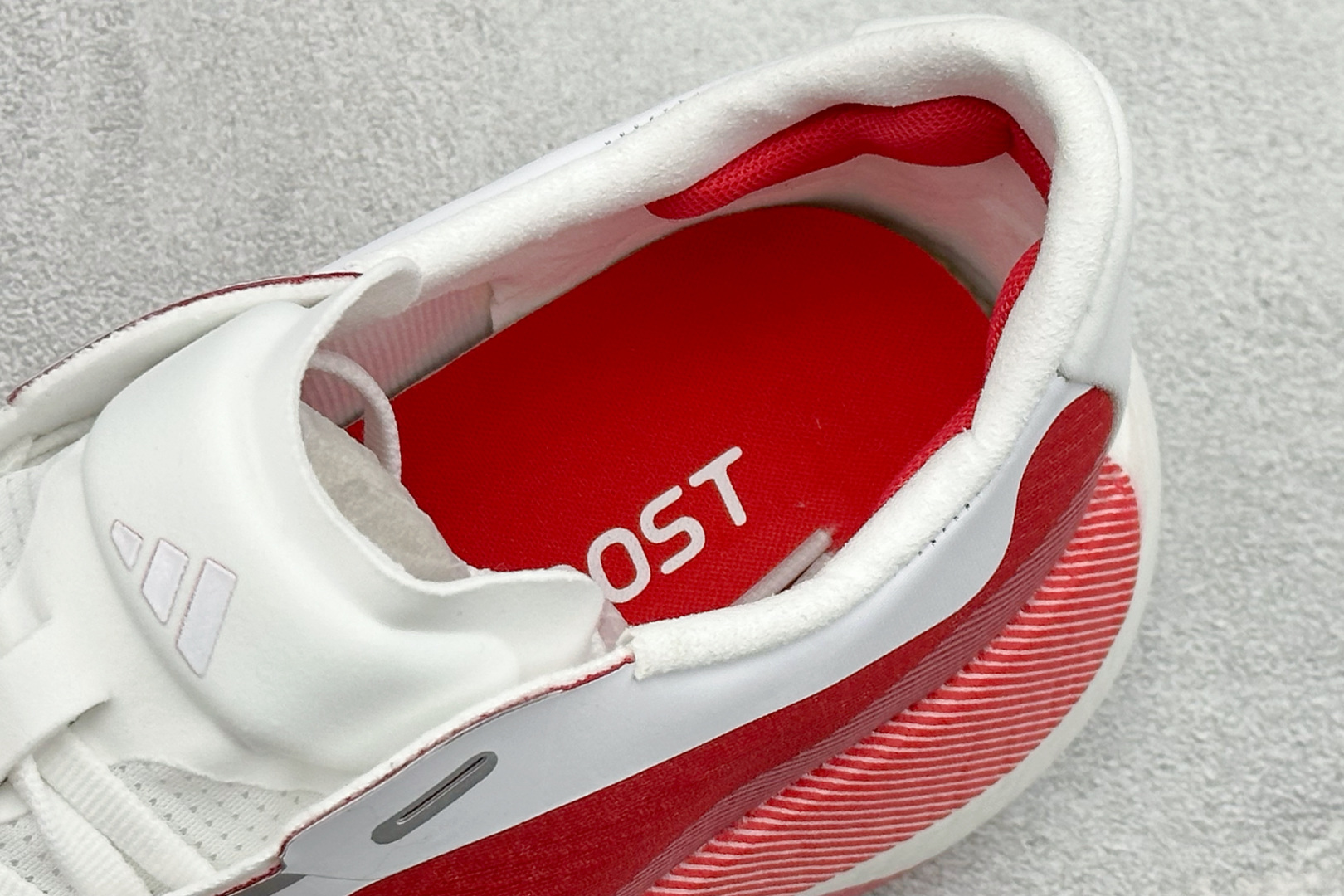 200 AD Hyper Boost Edge M 轻量竞速运动跑鞋 CELERMESH针织网面非常轻薄 KI1913-Chinese UA Cheap High Quatity Brand Clothes Bags handbags Sneakers wholesale wholesaler seller from China Factory suppliers Fashion Clothing Shoes best Quality Beautiful Price 200 AD Hyper Boost Edge M 轻量竞速运动跑鞋 CELERMESH针织网面非常轻薄 KI1913