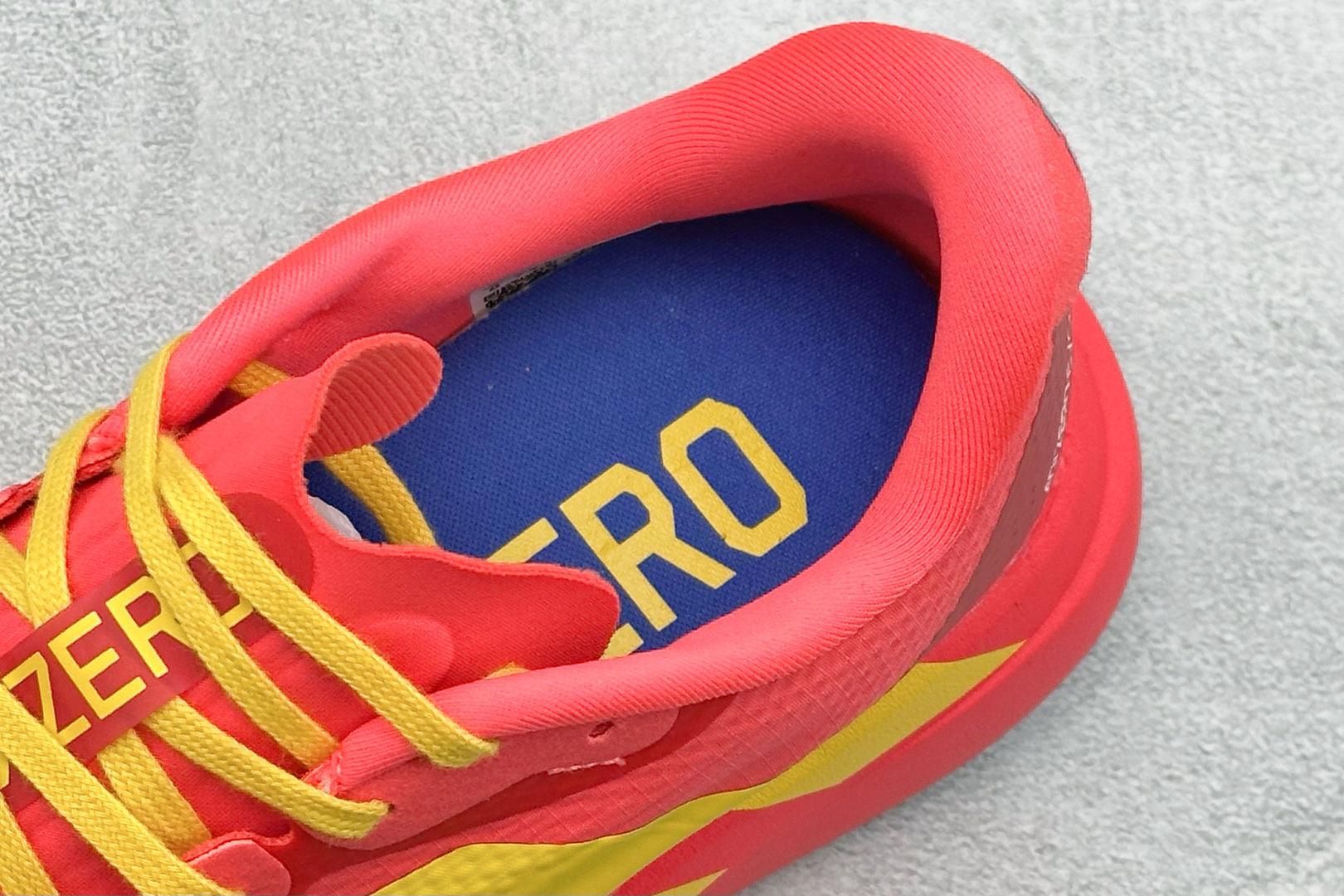 Adidas Adizero Evo SL 2 阿迪超轻透气缓震跑鞋 JQ4442