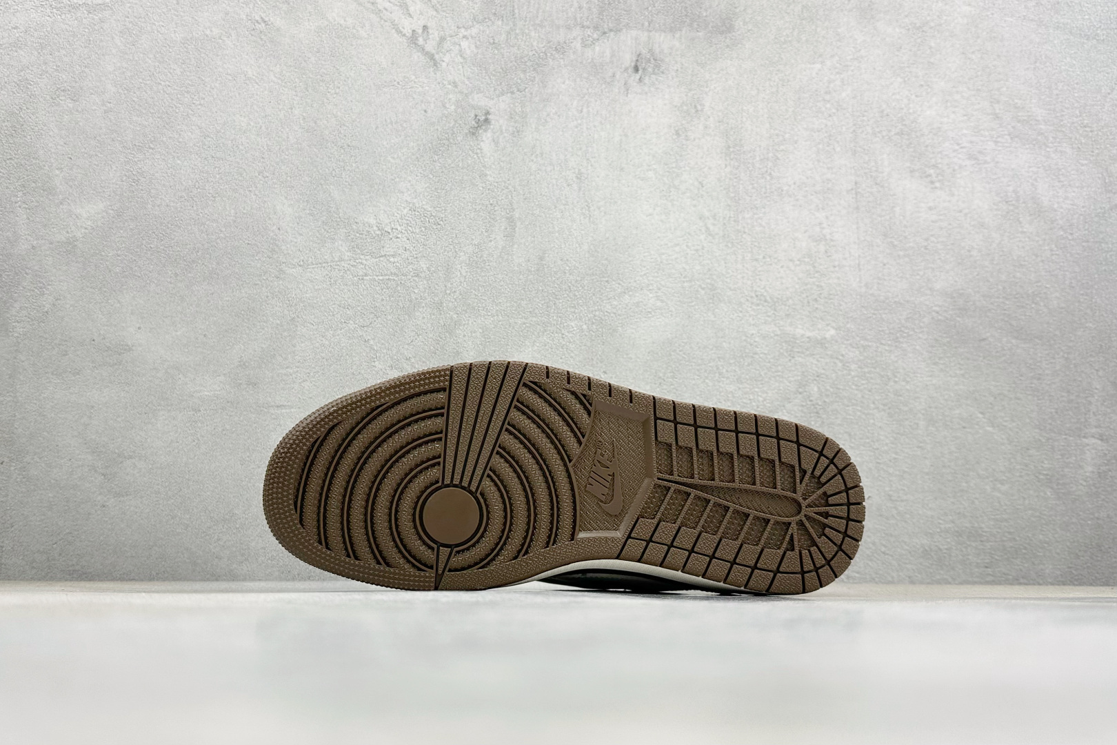 Air Jordan 1 Low AJ1 乔1 北面倒钩 高端定制 低帮复古篮球鞋 DM7866-129 Air Jordan 1 Low AJ1 乔1 北面倒钩 高端定制 低帮复古篮球鞋 DM7866-129