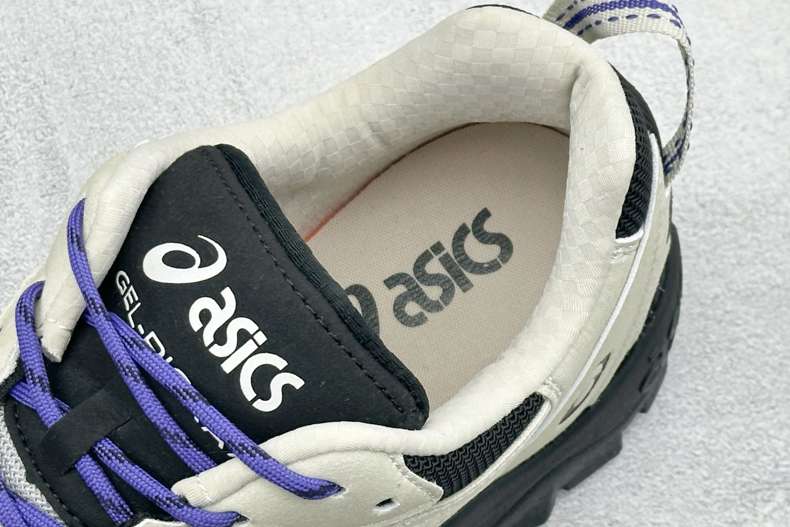 190 Asics Gel-Pickax 亚瑟士户外运动登山休闲鞋 1203B026-001-Chinese UA Cheap High Quatity Brand Clothes Bags handbags Sneakers wholesale wholesaler seller from China Factory suppliers Fashion Clothing Shoes best Quality Beautiful Price 190 Asics Gel-Pickax 亚瑟士户外运动登山休闲鞋 1203B026-001