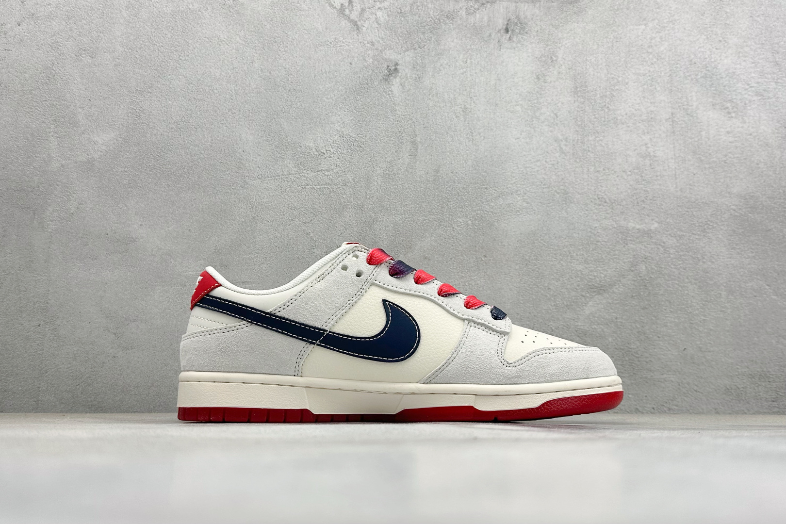 Nike Dunk Low Retro 马年限定 周年高端定制 低帮休闲板鞋 JY6988-132 Nike Dunk Low Retro 马年限定 周年高端定制 低帮休闲板鞋 JY6988-132