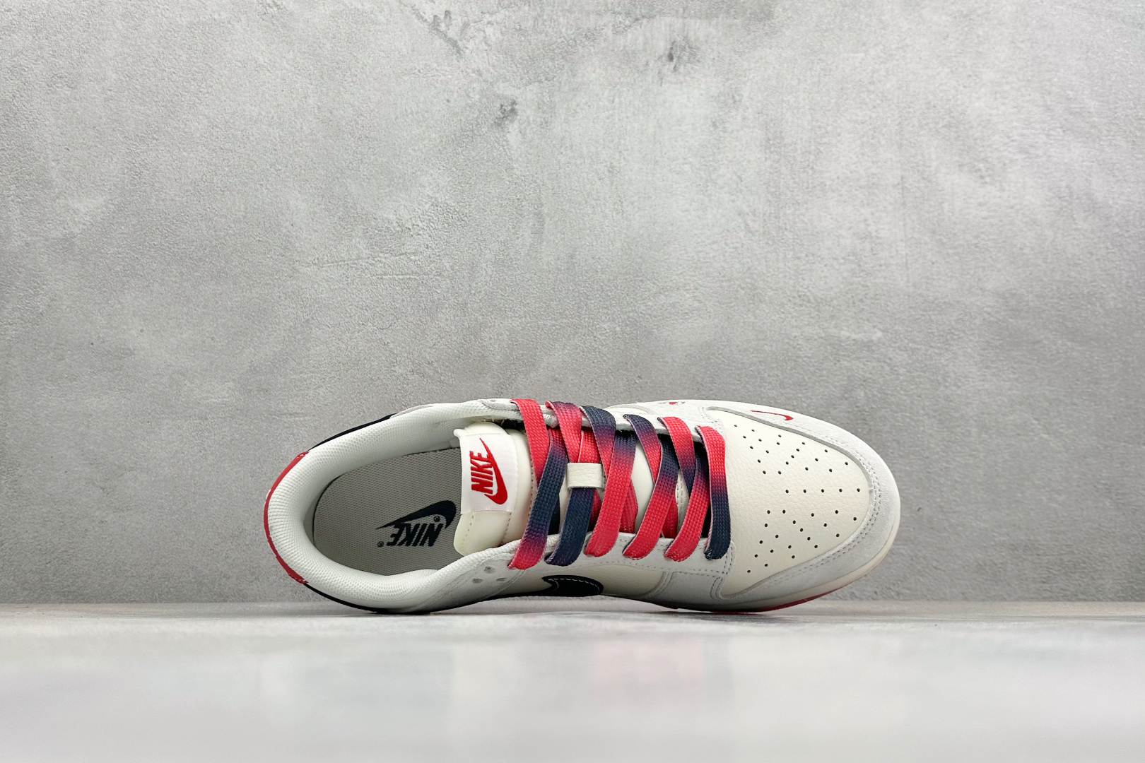 Nike Dunk Low Retro 马年限定 周年高端定制 低帮休闲板鞋 JY6988-132 Nike Dunk Low Retro 马年限定 周年高端定制 低帮休闲板鞋 JY6988-132