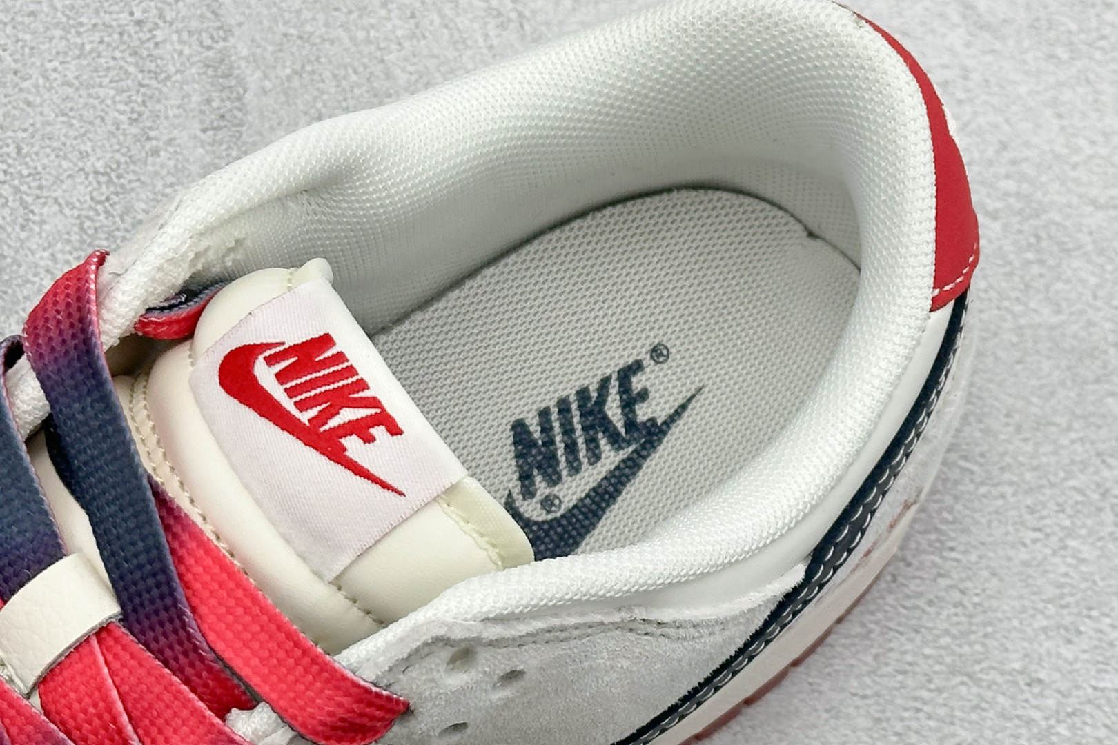 Nike Dunk Low Retro 马年限定 周年高端定制 低帮休闲板鞋 JY6988-132 Nike Dunk Low Retro 马年限定 周年高端定制 低帮休闲板鞋 JY6988-132