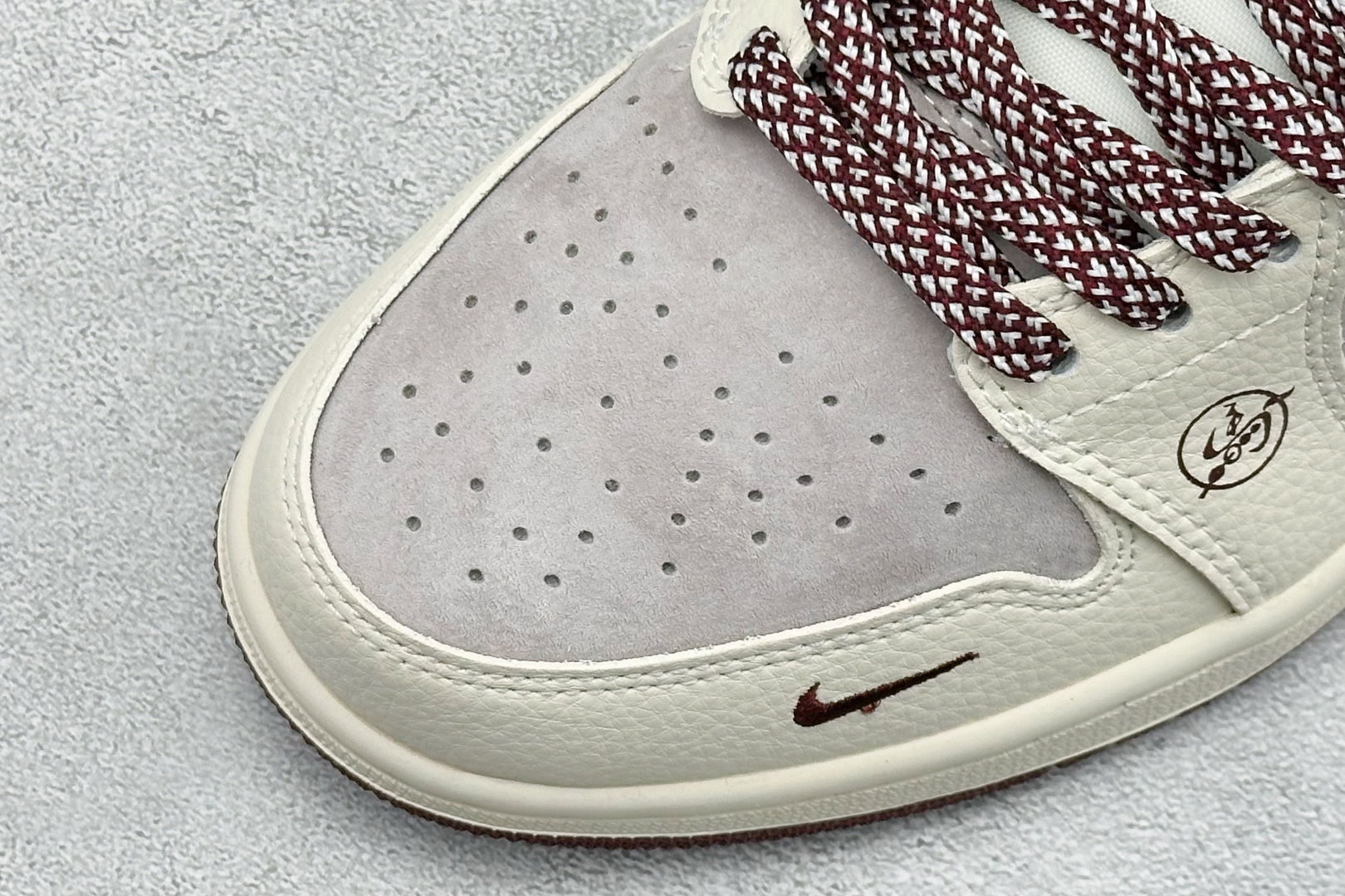 Air Jordan 1 Low AJ1 乔1 马年限定 高端定制 低帮复古篮球鞋 LD8888-014