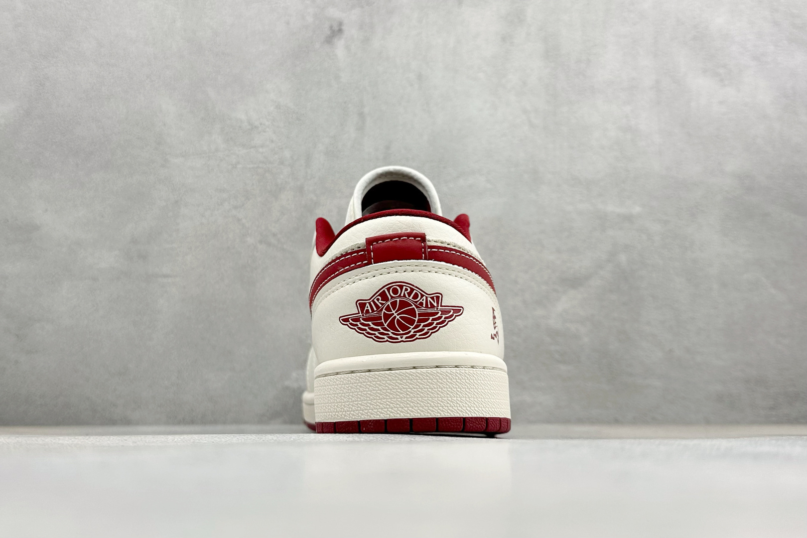 Air Jordan 1 Low AJ1 乔1 马年限定 高端定制 低帮复古篮球鞋 LX1988-827 Air Jordan 1 Low AJ1 乔1 马年限定 高端定制 低帮复古篮球鞋 LX1988-827