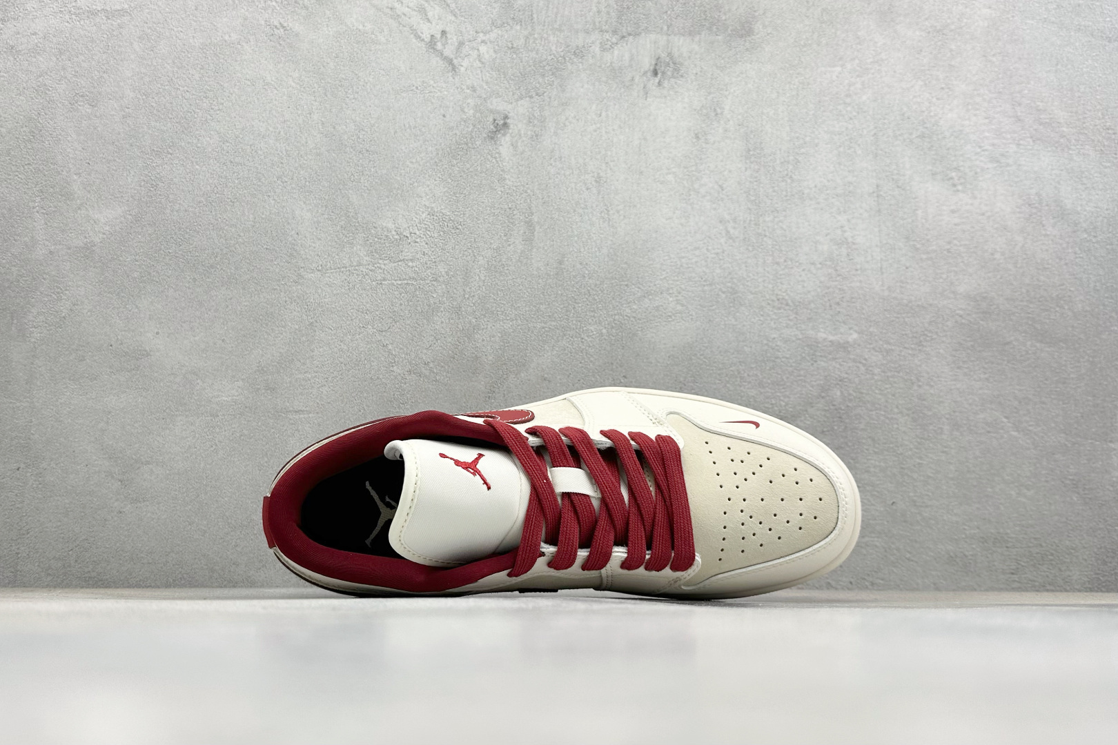 Air Jordan 1 Low AJ1 乔1 马年限定 高端定制 低帮复古篮球鞋 LX1988-827 Air Jordan 1 Low AJ1 乔1 马年限定 高端定制 低帮复古篮球鞋 LX1988-827