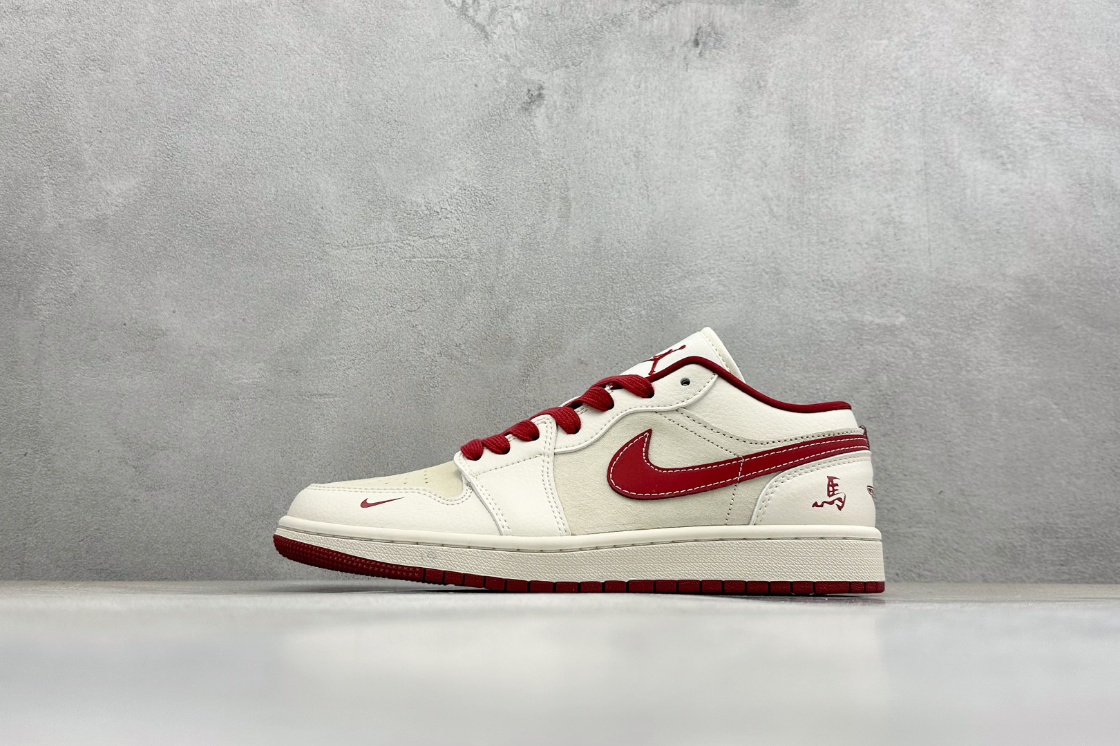 Air Jordan 1 Low AJ1 乔1 马年限定 高端定制 低帮复古篮球鞋 LX1988-827 Air Jordan 1 Low AJ1 乔1 马年限定 高端定制 低帮复古篮球鞋 LX1988-827