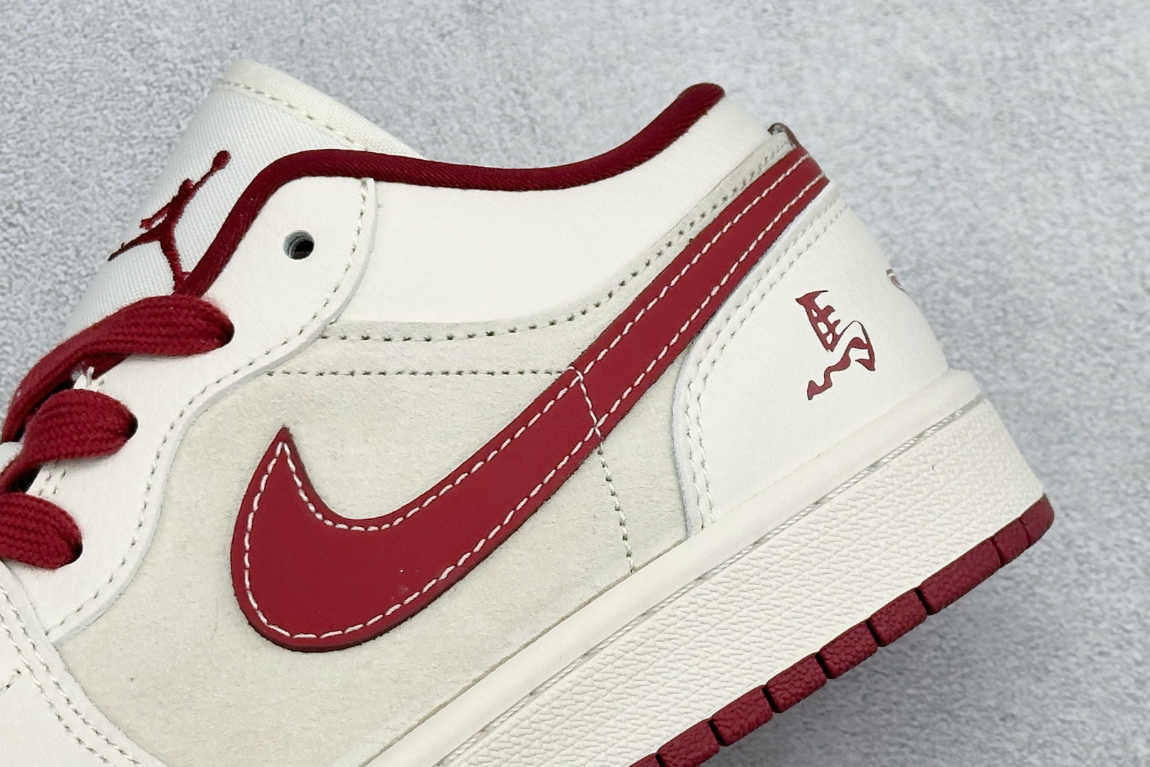 Air Jordan 1 Low AJ1 乔1 马年限定 高端定制 低帮复古篮球鞋 LX1988-827 Air Jordan 1 Low AJ1 乔1 马年限定 高端定制 低帮复古篮球鞋 LX1988-827