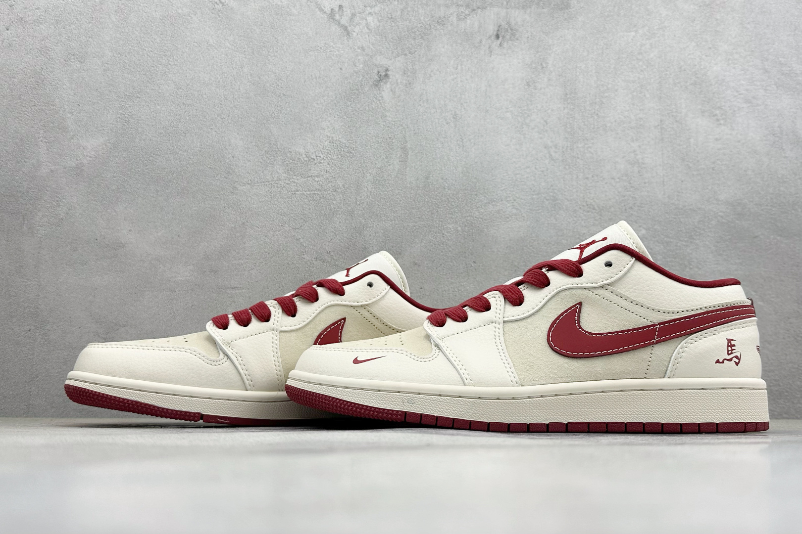 Air Jordan 1 Low AJ1 乔1 马年限定 高端定制 低帮复古篮球鞋 LX1988-827 Air Jordan 1 Low AJ1 乔1 马年限定 高端定制 低帮复古篮球鞋 LX1988-827