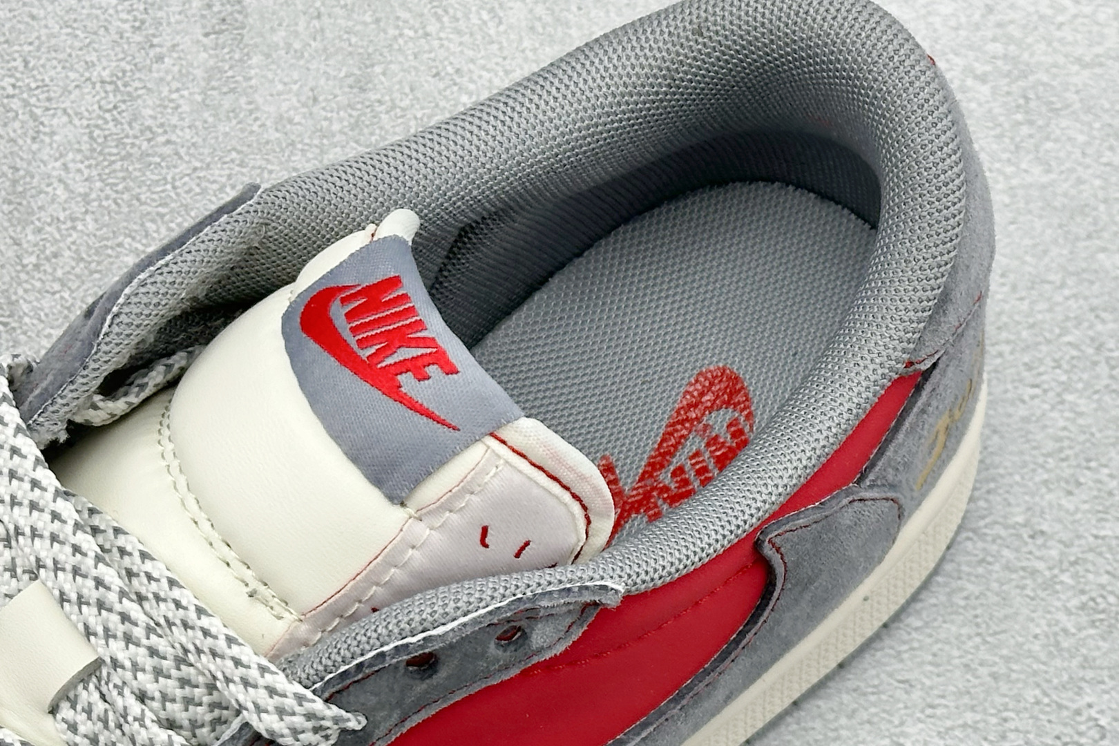 Air Jordan 1 Low AJ1 乔1 2026 马年限定 高端定制 低帮倒钩复古篮球鞋 JJ2508-105-Top High Quatity Cheap Sneakers Fashion Clothing Clothes Bags handbags Shoes of all Brand wholesale With The best Quality And Beautiful Price from China Factory Chinese suppliers wholesaler seller Air Jordan 1 Low AJ1 乔1 2026 马年限定 高端定制 低帮倒钩复古篮球鞋 JJ2508-105