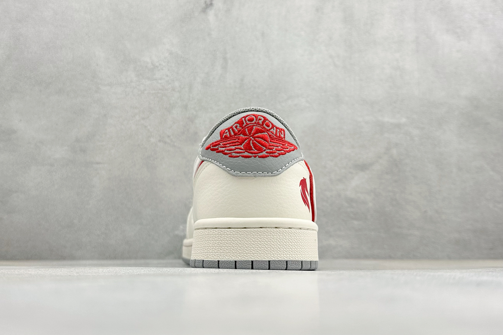 Air Jordan 1 Low AJ1 乔1 马年限定 高端定制 低帮倒钩复古篮球鞋 JY6988-126