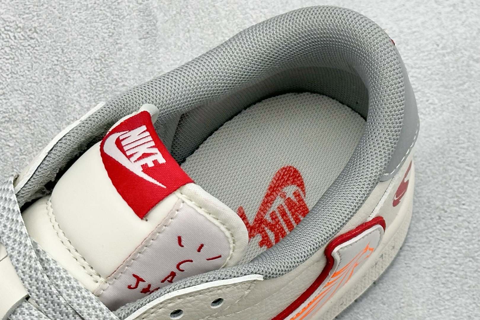 Air Jordan 1 Low AJ1 乔1 马年限定 高端定制 低帮倒钩复古篮球鞋 JY6988-126