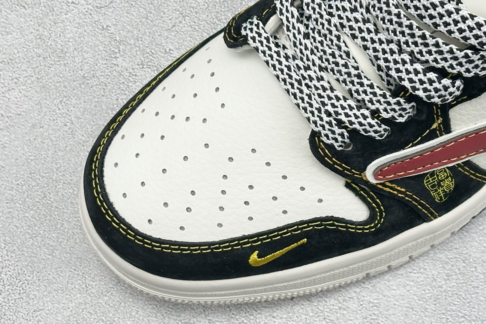 260 Air Jordan 1 Low AJ1 乔1 2026 马年限定 高端定制 低帮倒钩复古篮球鞋 JW1188-181