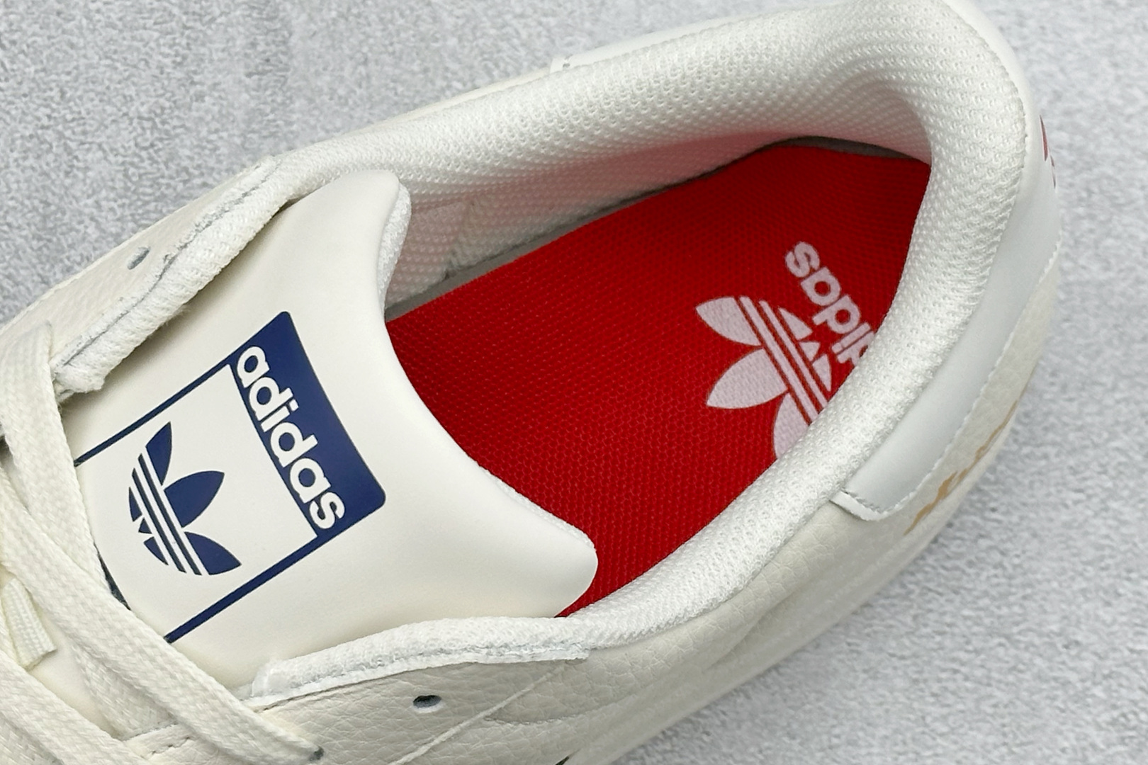 240 AD Originals Super马年限定 贝壳头板鞋 LX0916-Chinese UA Cheap High Quatity Brand Clothes Bags handbags Sneakers wholesale wholesaler seller from China Factory suppliers Fashion Clothing Shoes best Quality Beautiful Price 240 AD Originals Super马年限定 贝壳头板鞋 LX0916
