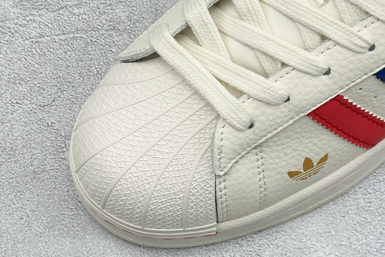 240 AD Originals Super马年限定 贝壳头板鞋 LX0916-Chinese UA Cheap High Quatity Brand Clothes Bags handbags Sneakers wholesale wholesaler seller from China Factory suppliers Fashion Clothing Shoes best Quality Beautiful Price 240 AD Originals Super马年限定 贝壳头板鞋 LX0916