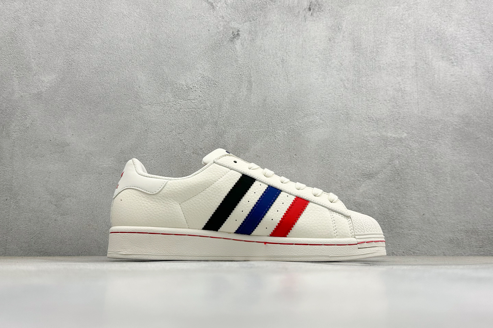 240 AD Originals Super马年限定 贝壳头板鞋 LX0916-Chinese UA Cheap High Quatity Brand Clothes Bags handbags Sneakers wholesale wholesaler seller from China Factory suppliers Fashion Clothing Shoes best Quality Beautiful Price 240 AD Originals Super马年限定 贝壳头板鞋 LX0916