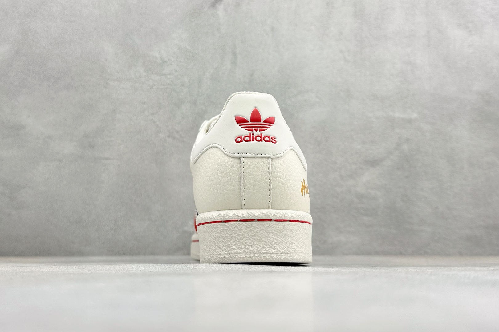 240 AD Originals Super马年限定 贝壳头板鞋 LX0916-Chinese UA Cheap High Quatity Brand Clothes Bags handbags Sneakers wholesale wholesaler seller from China Factory suppliers Fashion Clothing Shoes best Quality Beautiful Price 240 AD Originals Super马年限定 贝壳头板鞋 LX0916