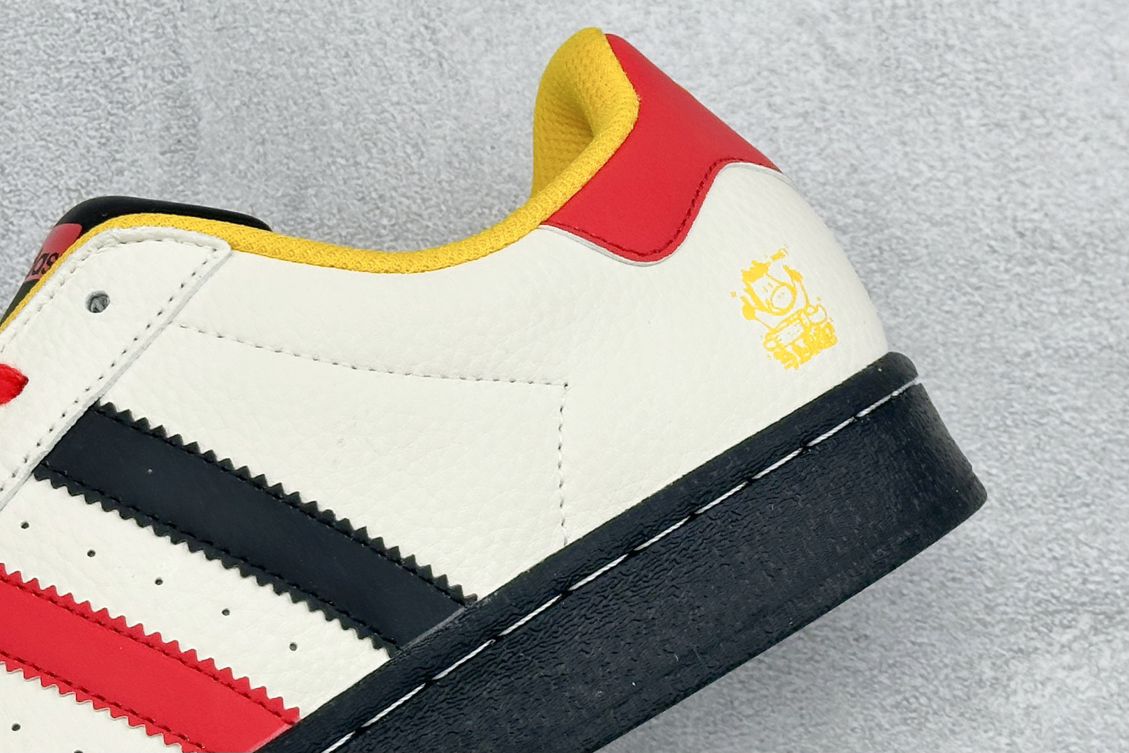 AD Originals Super马年限定 贝壳头板鞋 LX0915-Top High Quatity Cheap Sneakers Fashion Clothing Clothes Bags handbags Shoes of all Brand wholesale With The best Quality And Beautiful Price from China Factory Chinese suppliers wholesaler seller AD Originals Super马年限定 贝壳头板鞋 LX0915