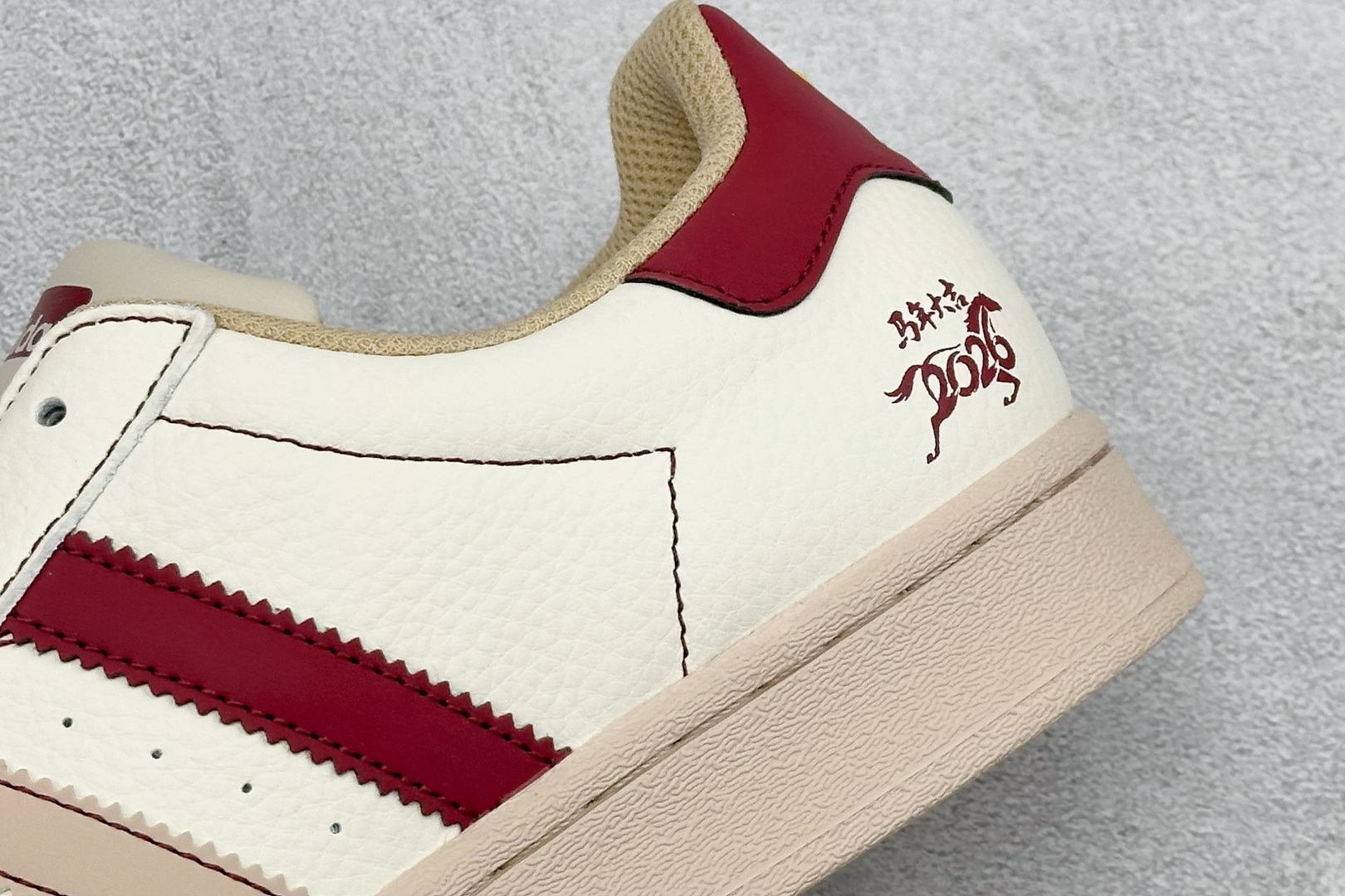 AD Originals Super马年限定 贝壳头板鞋 LX0917-Top High Quatity Cheap Sneakers Fashion Clothing Clothes Bags handbags Shoes of all Brand wholesale With The best Quality And Beautiful Price from China Factory Chinese suppliers wholesaler seller AD Originals Super马年限定 贝壳头板鞋 LX0917
