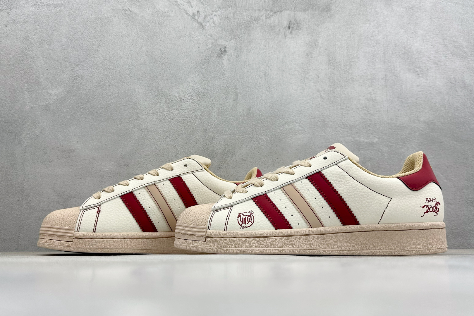 AD Originals Super马年限定 贝壳头板鞋 LX0917-Top High Quatity Cheap Sneakers Fashion Clothing Clothes Bags handbags Shoes of all Brand wholesale With The best Quality And Beautiful Price from China Factory Chinese suppliers wholesaler seller AD Originals Super马年限定 贝壳头板鞋 LX0917