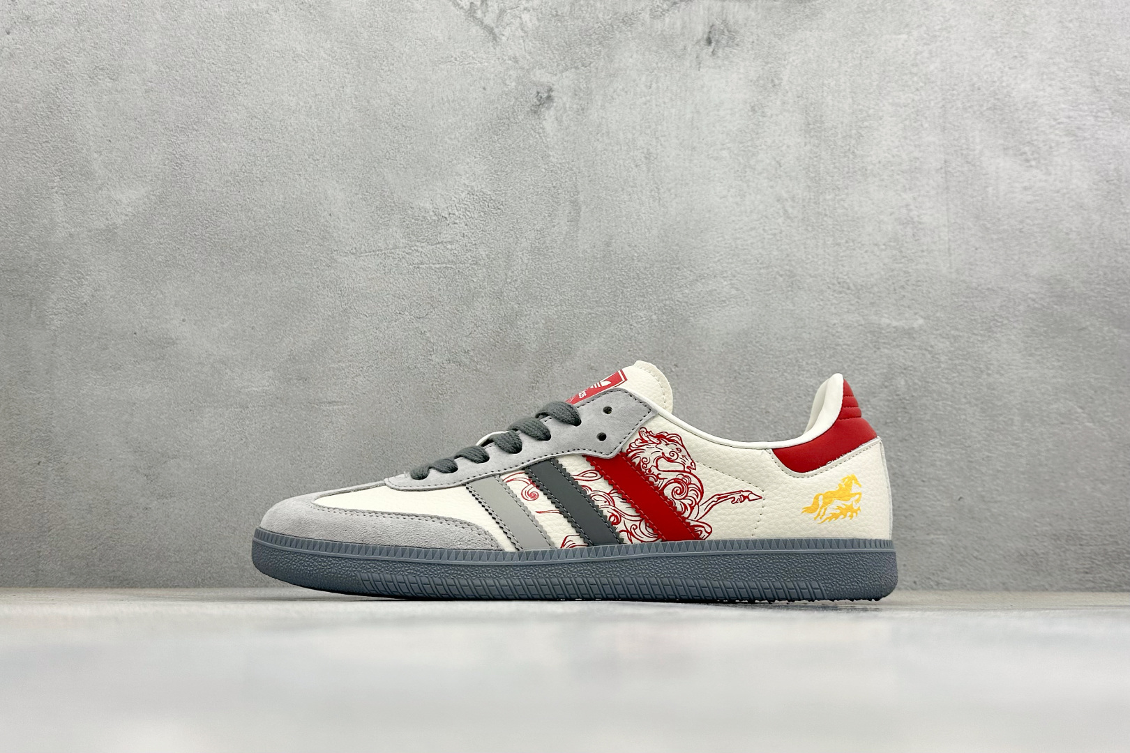 Adidas originals Samba 马年限定 桑巴联名 复古经典轻便板鞋 JJ2612